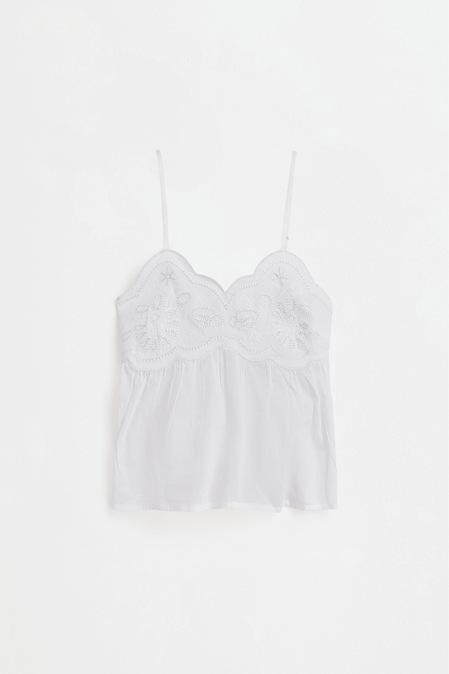 Floral embroidered top — OFF WHITE