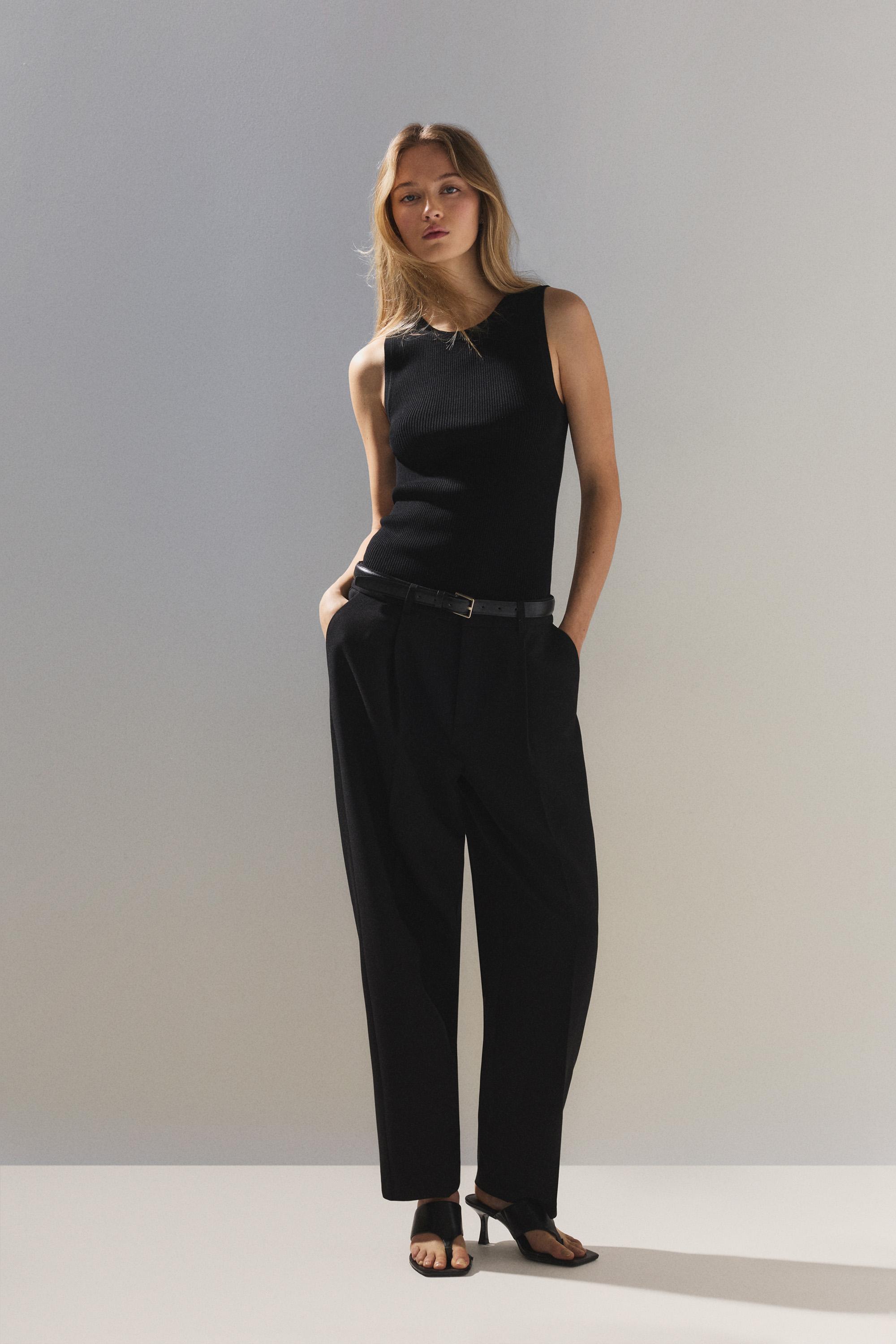 Carrot fit dress trousers — BLACK