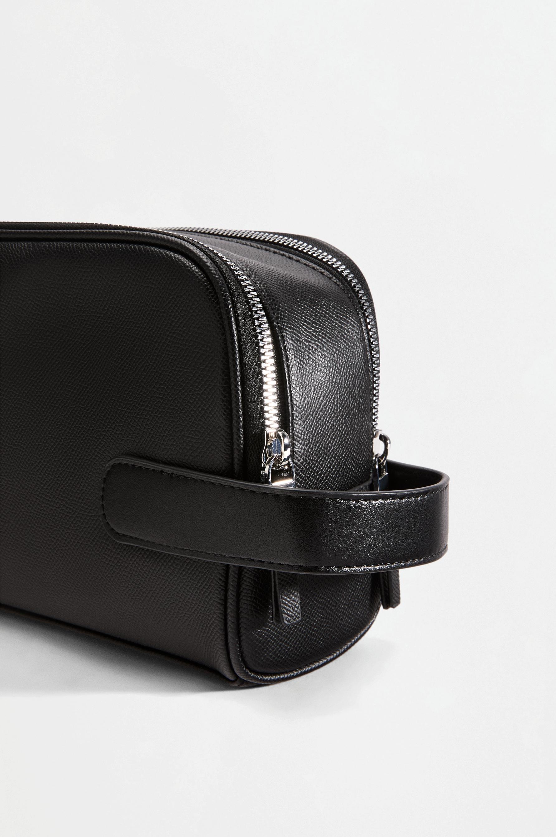 Casual toiletry bag — BLACK