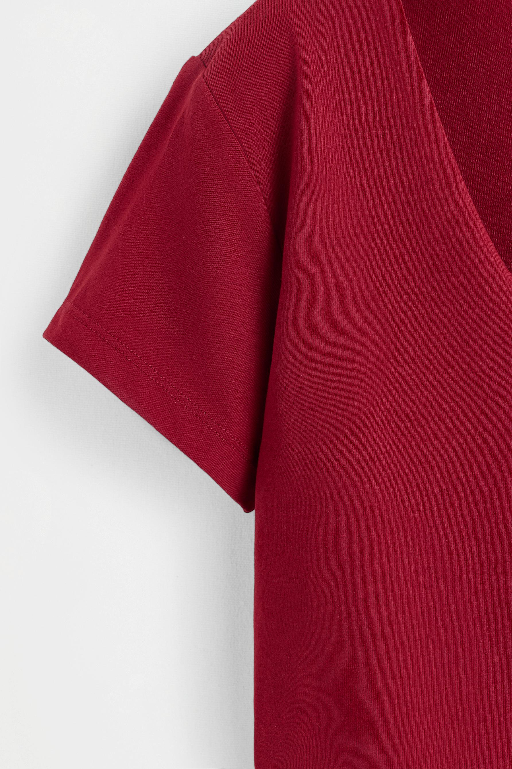 V-neck T-shirt — BRIGHT RED