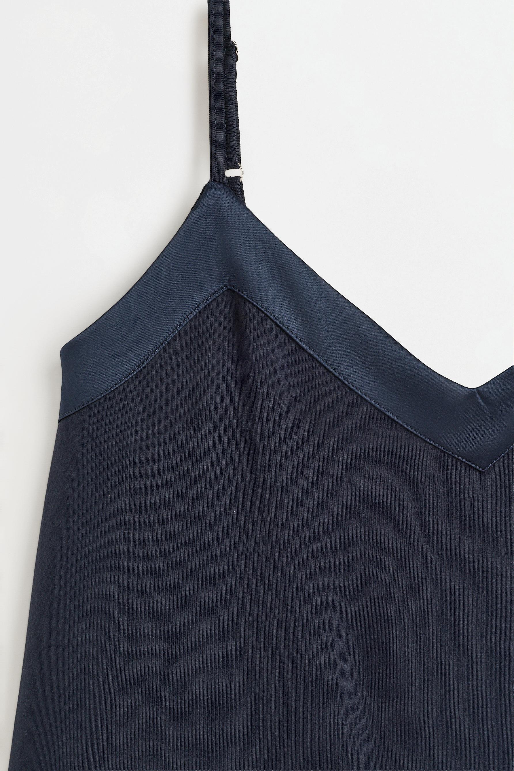 Flowing pyjamas — NAVY