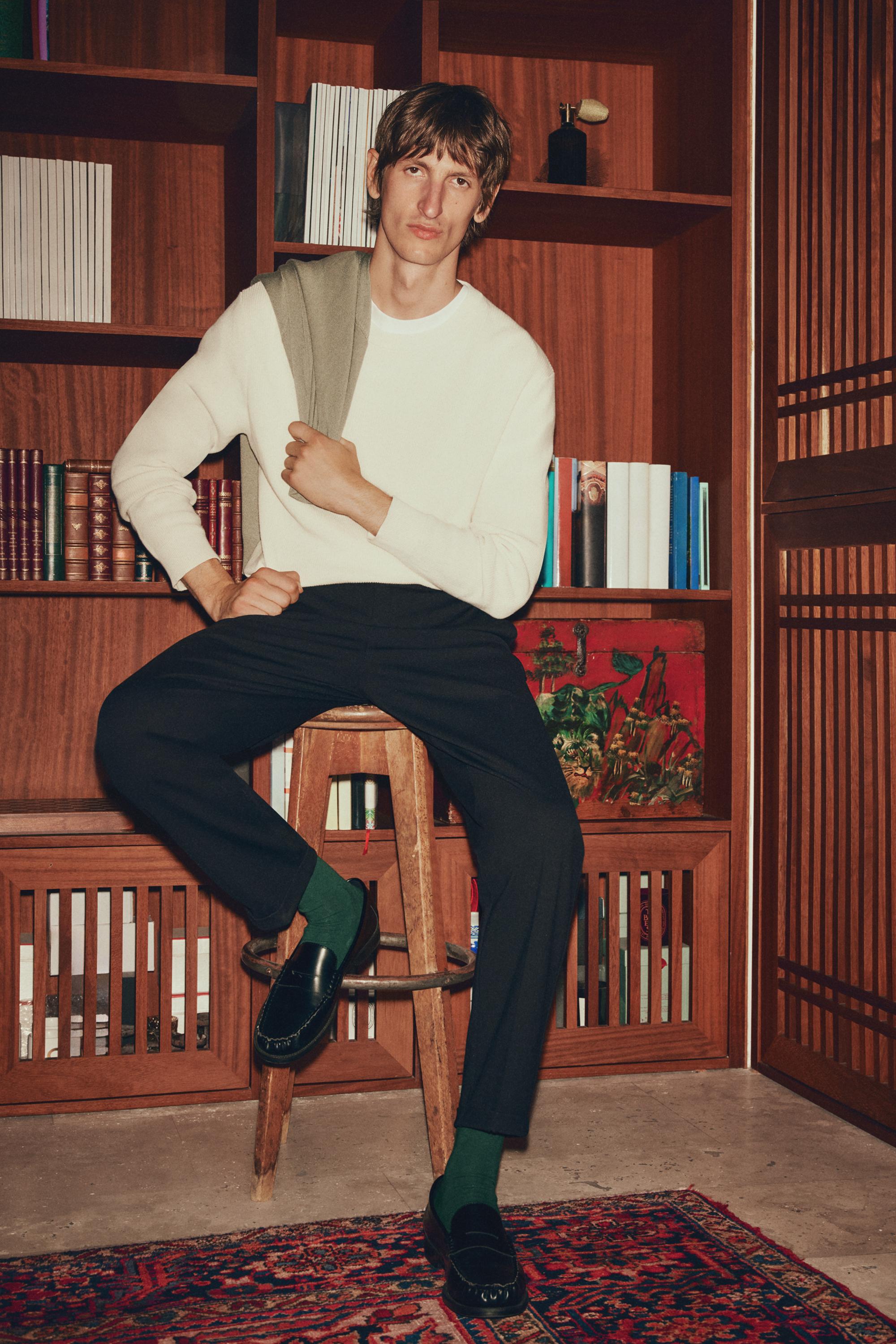 Gathered loafers — BLACK