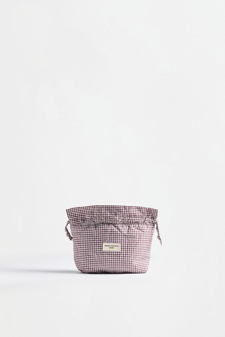 Small gingham check toiletry bag — BROWN