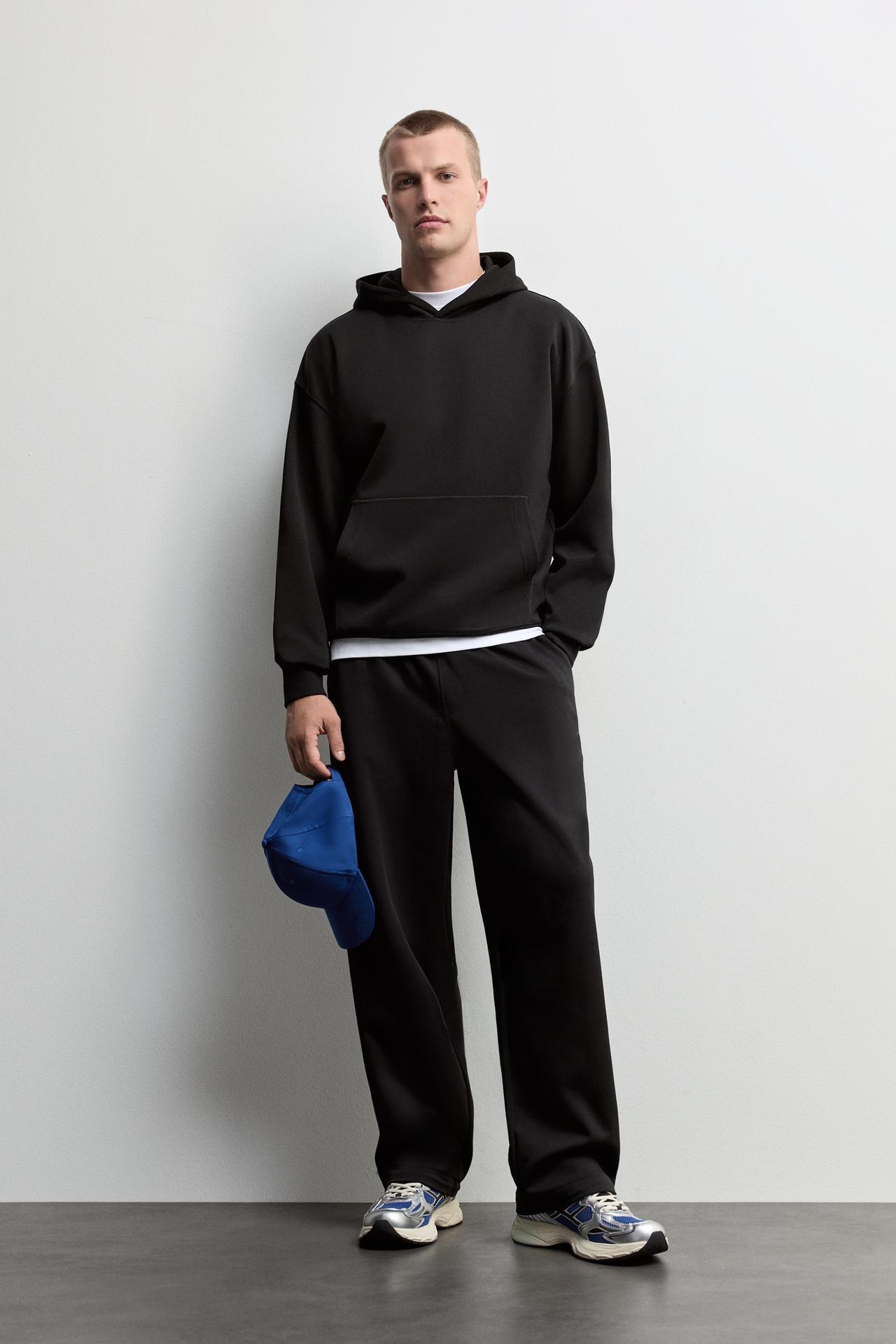 Interlock hoodie — BLACK