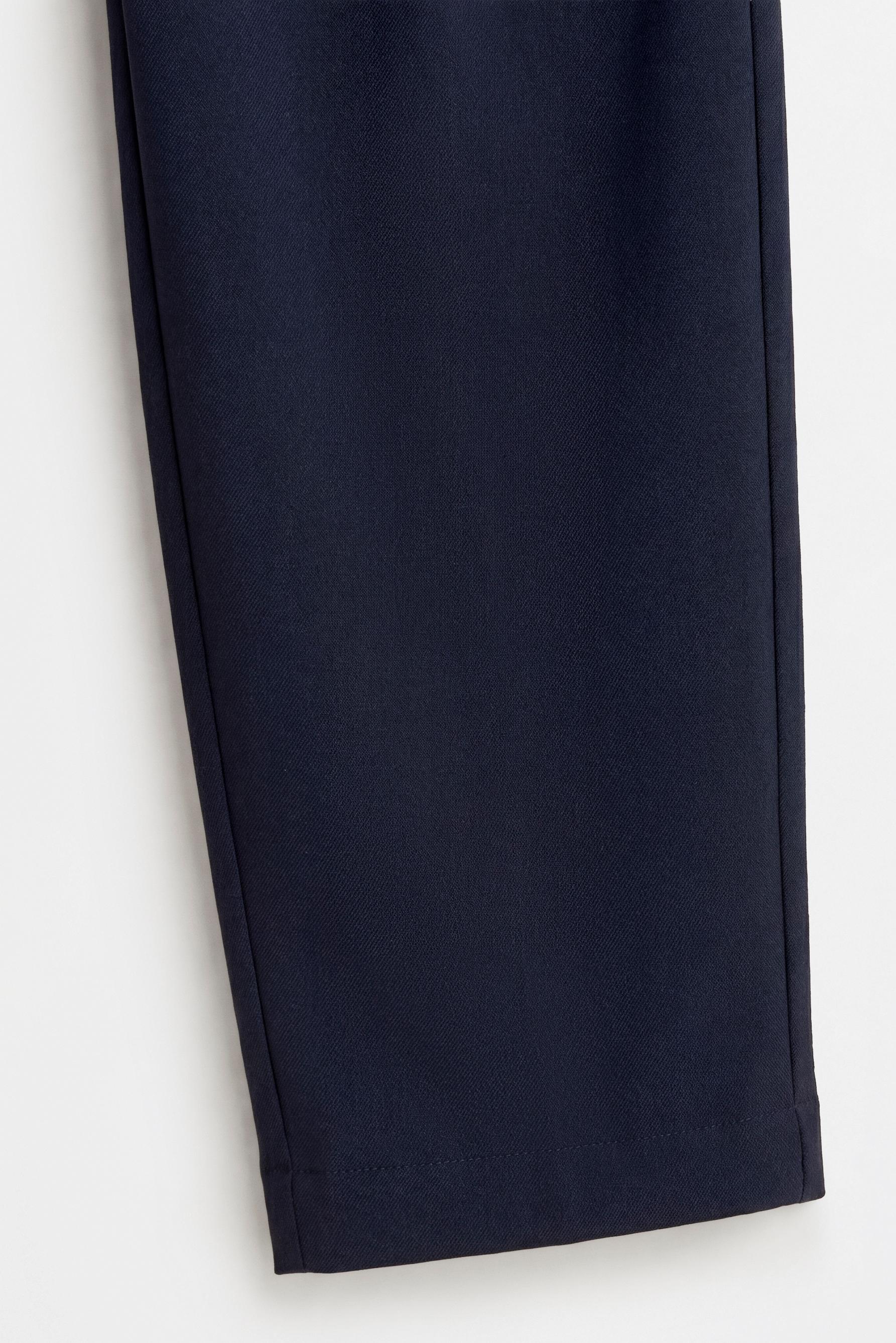 Tailored fit trousers — NAVY