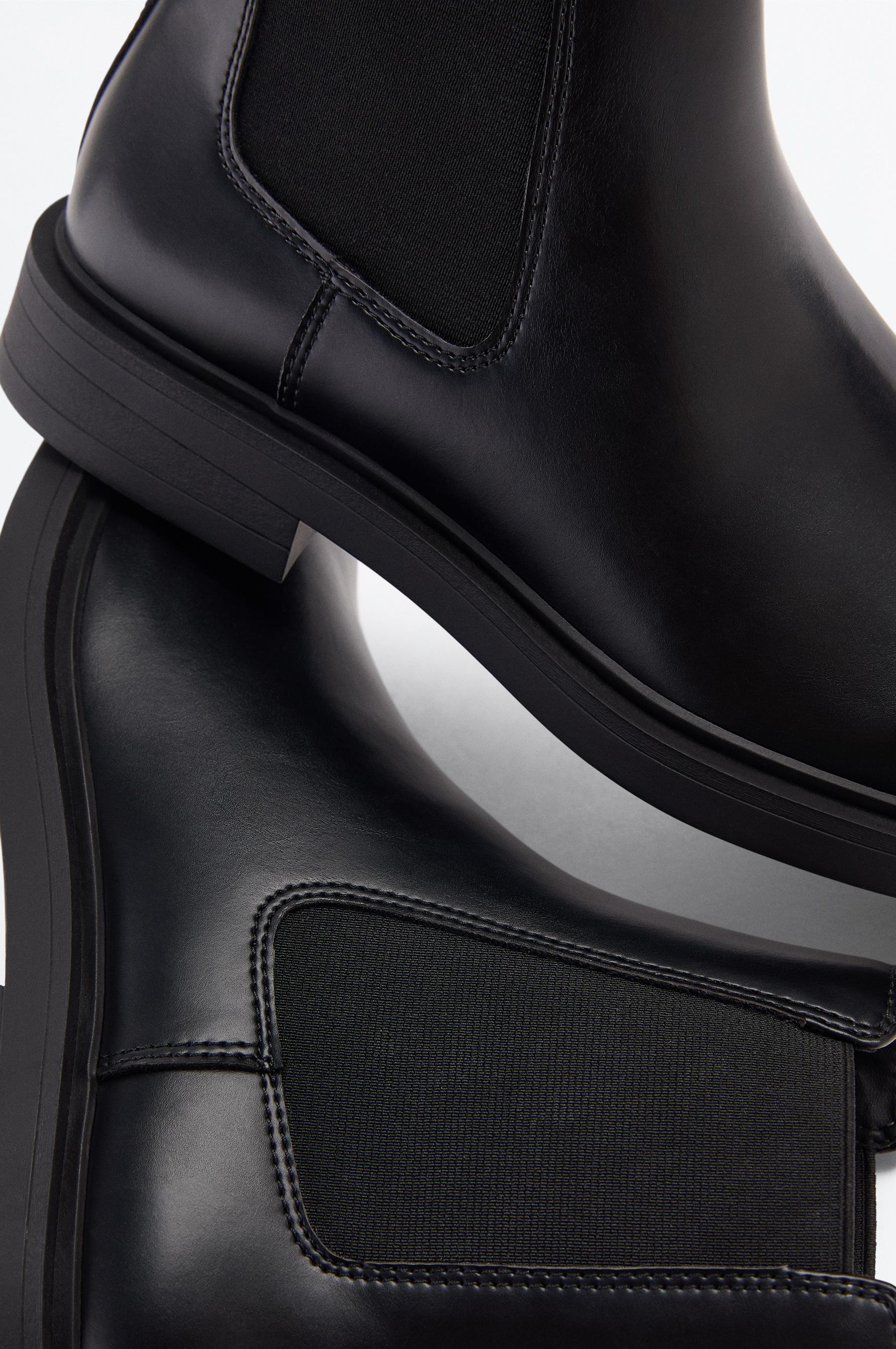 Chelsea boots — BLACK