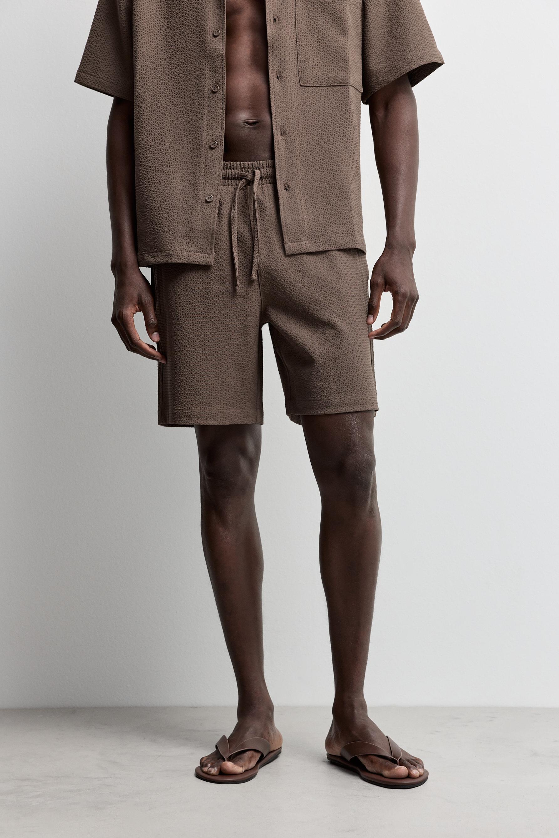 Seersucker Bermuda shorts — BROWN