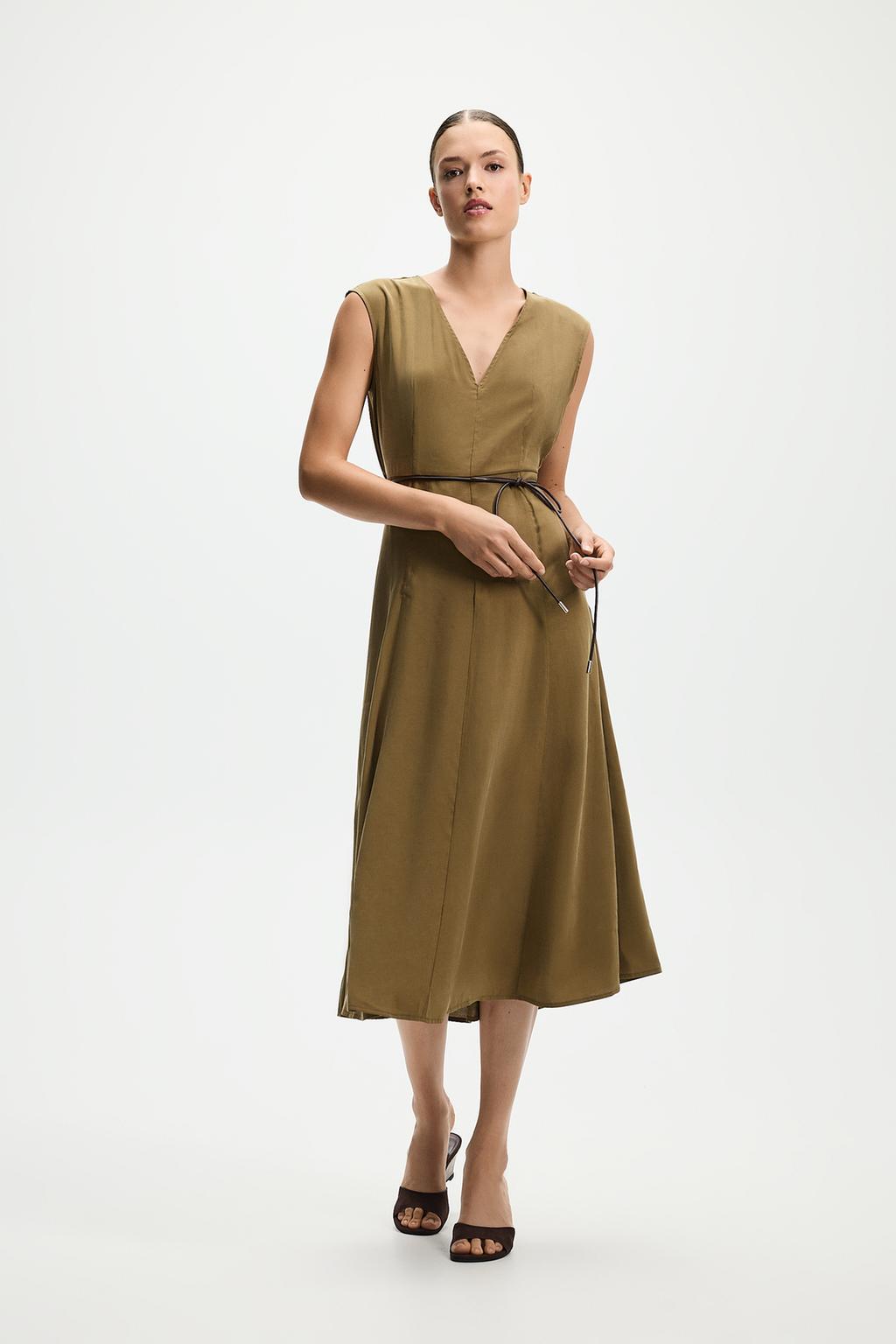 Midi dress with belt