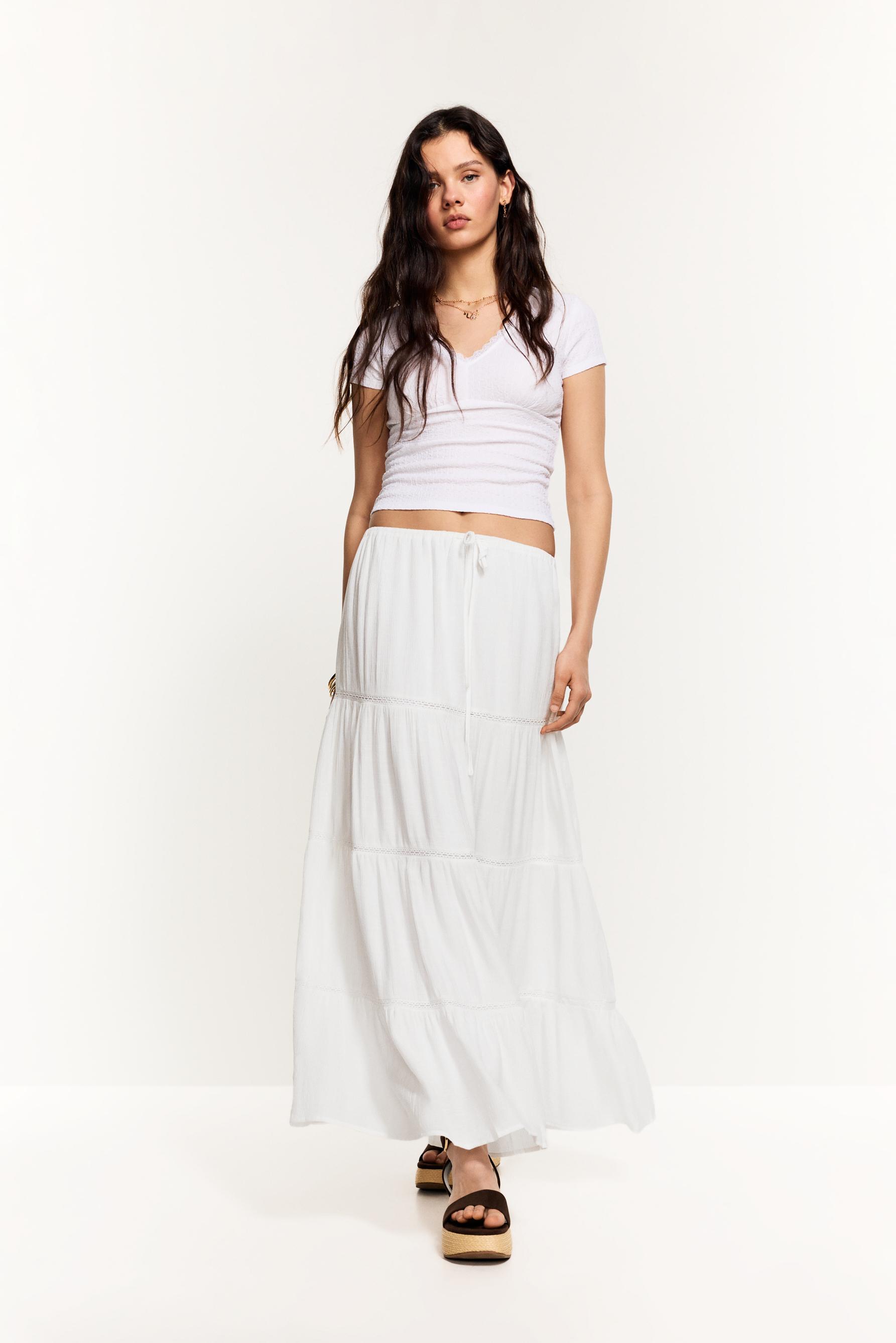 Falda midi entredós