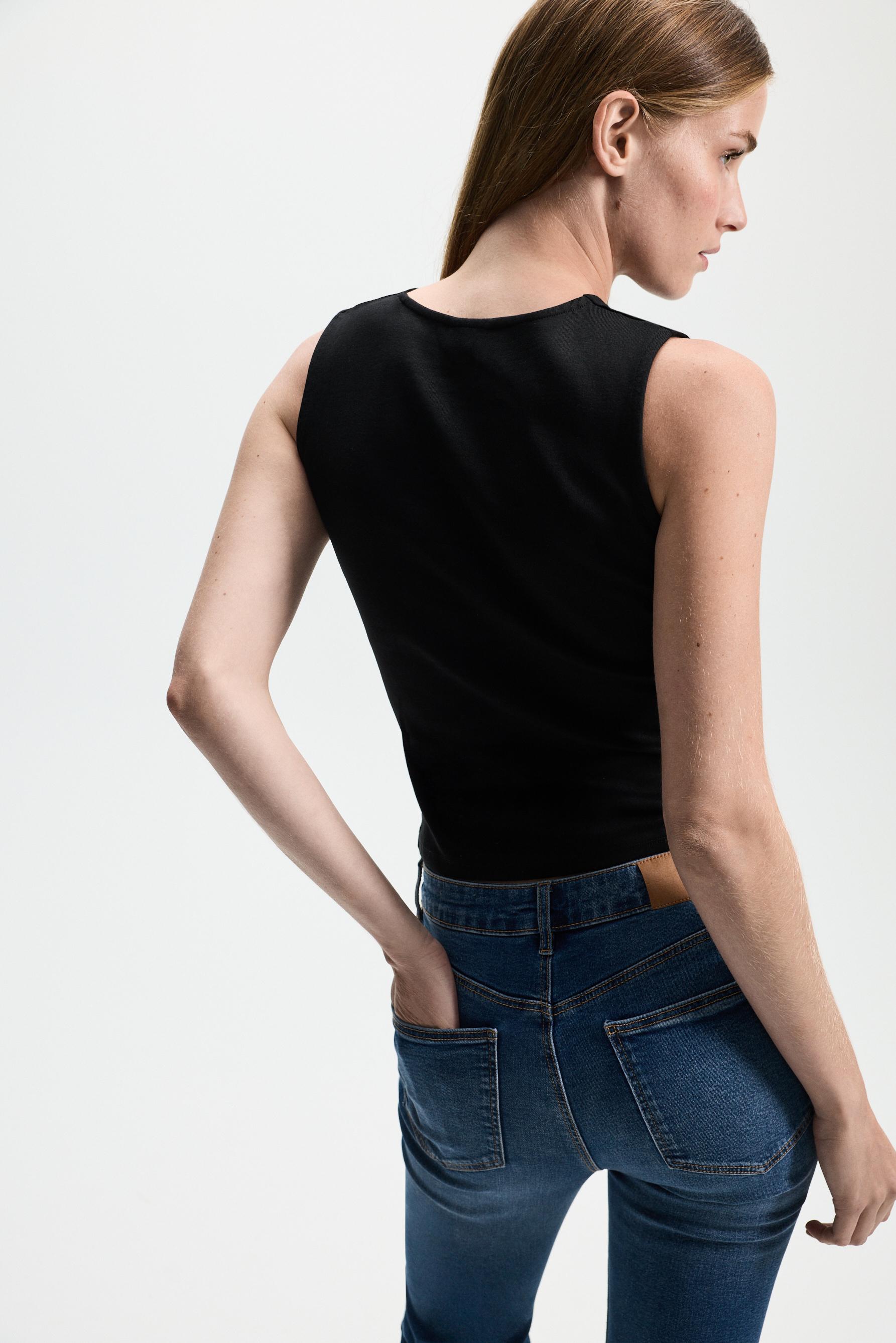 Wide-strap tank top — BLACK