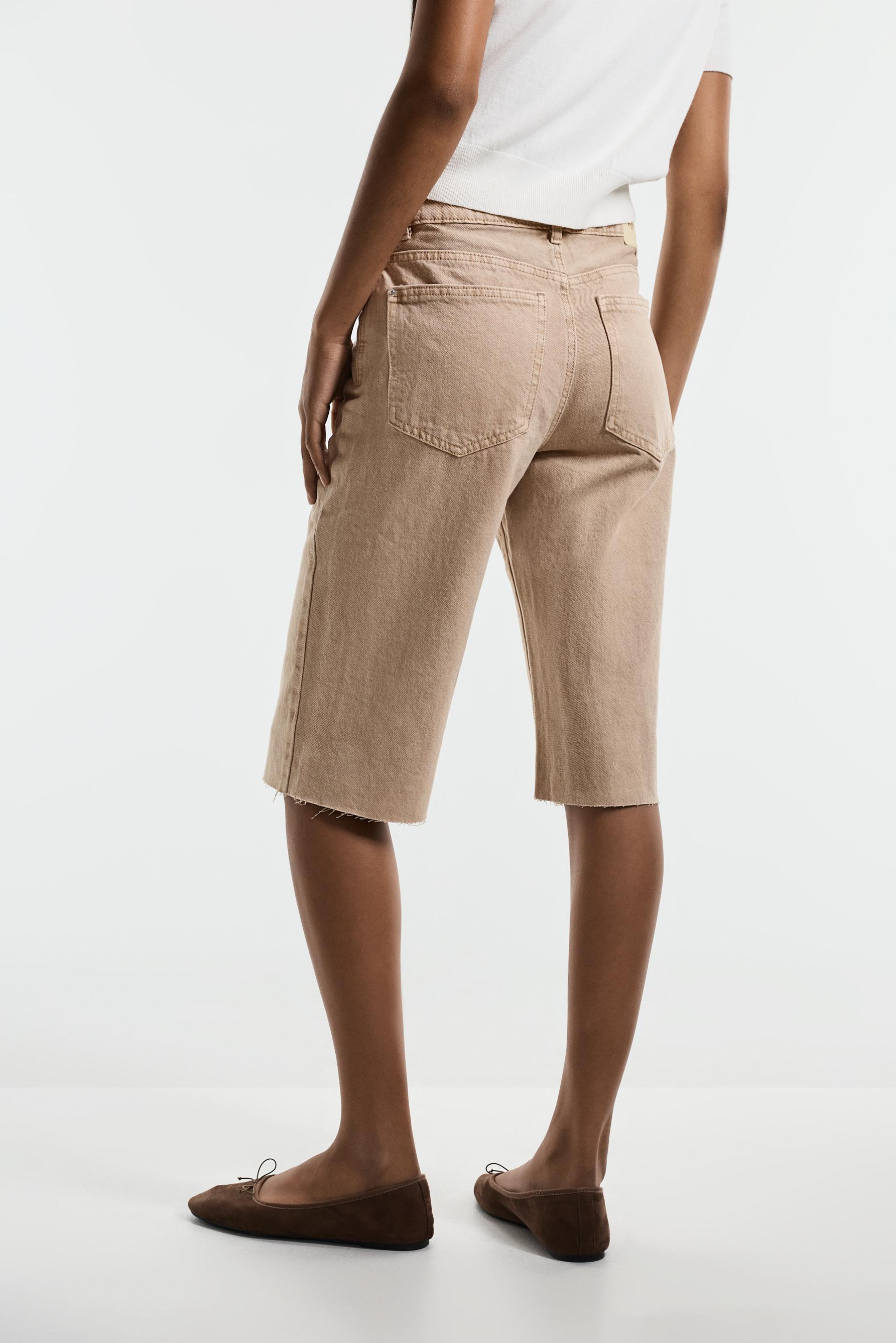 Slim fit wide-leg denim Bermuda shorts — STRAW BROWN