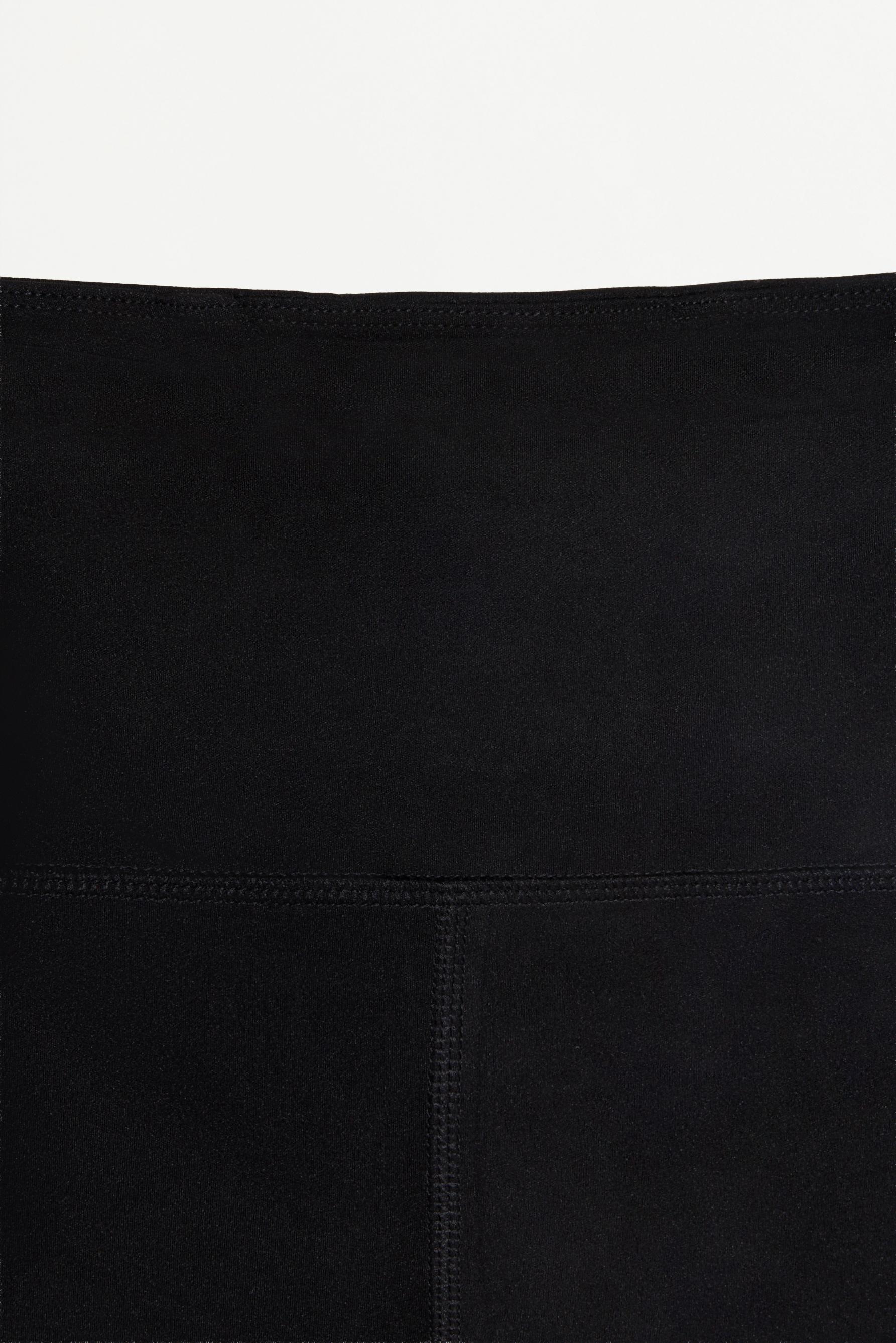 Capri leggings — BLACK