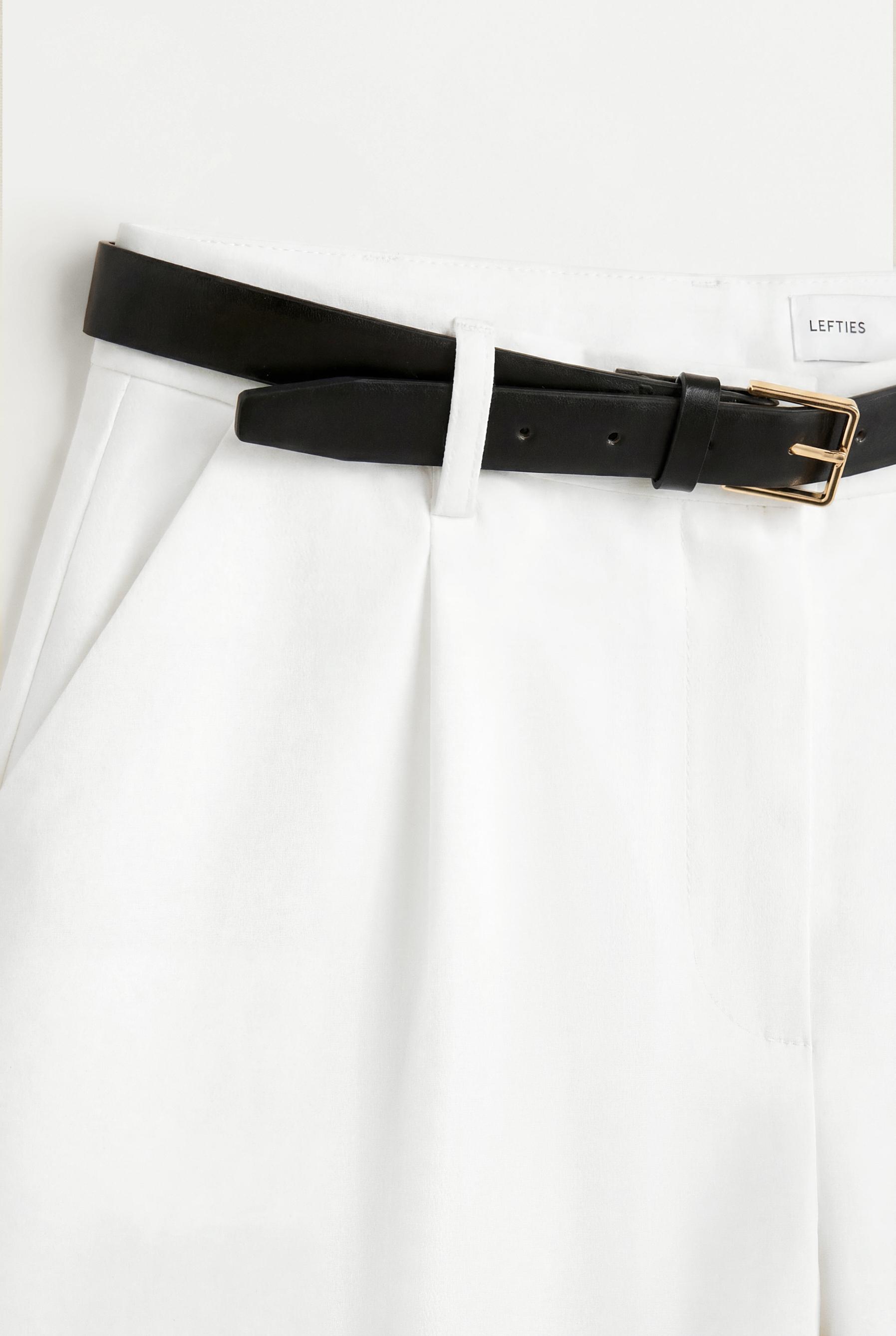 Darted shorts — WHITE