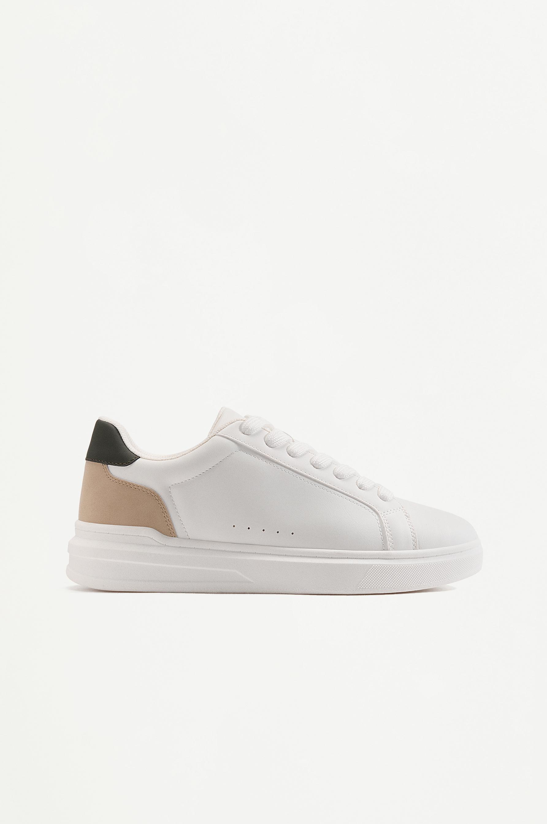 Contrast heel sneaker — WHITE
