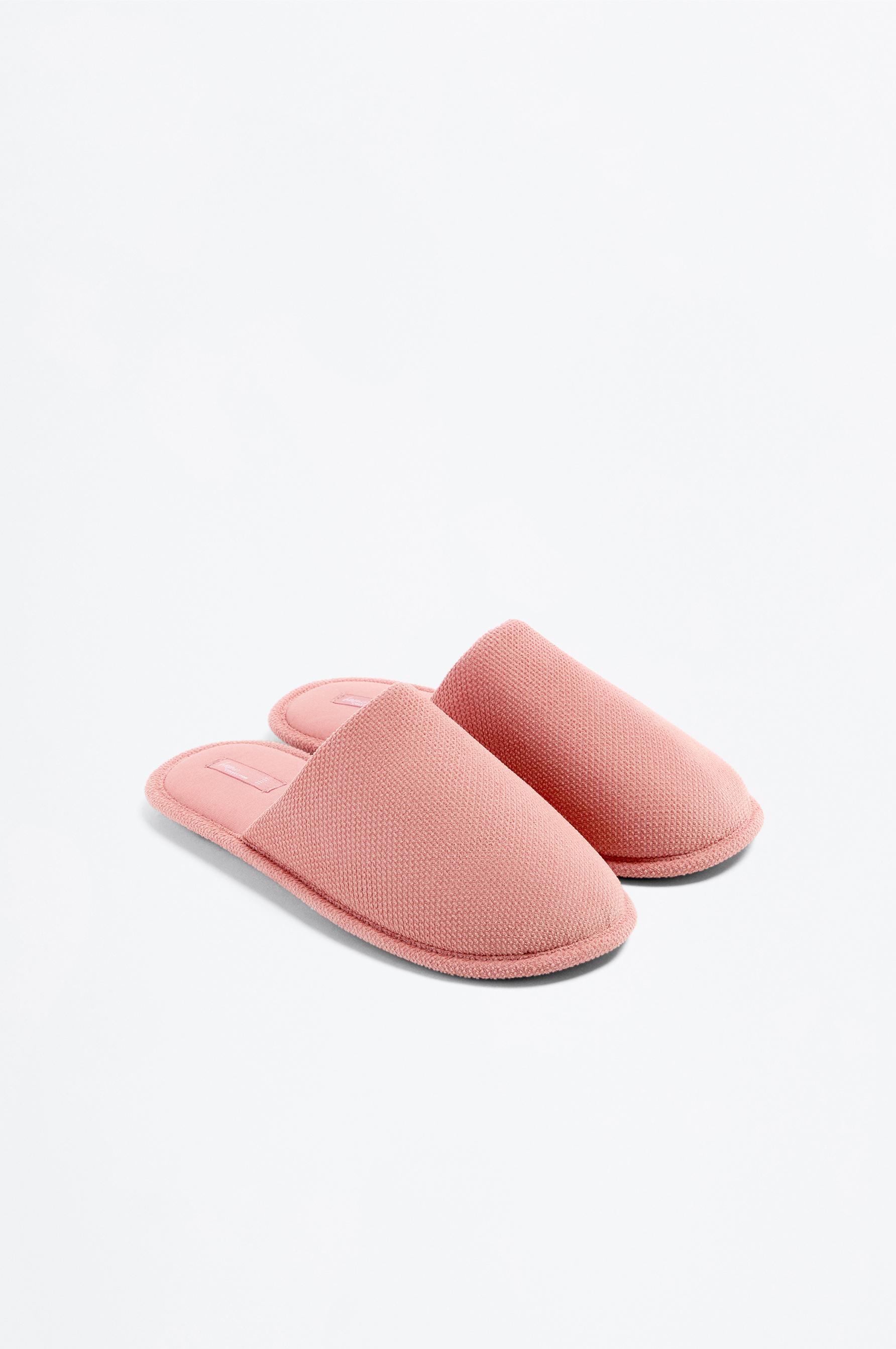 House slippers — PINK