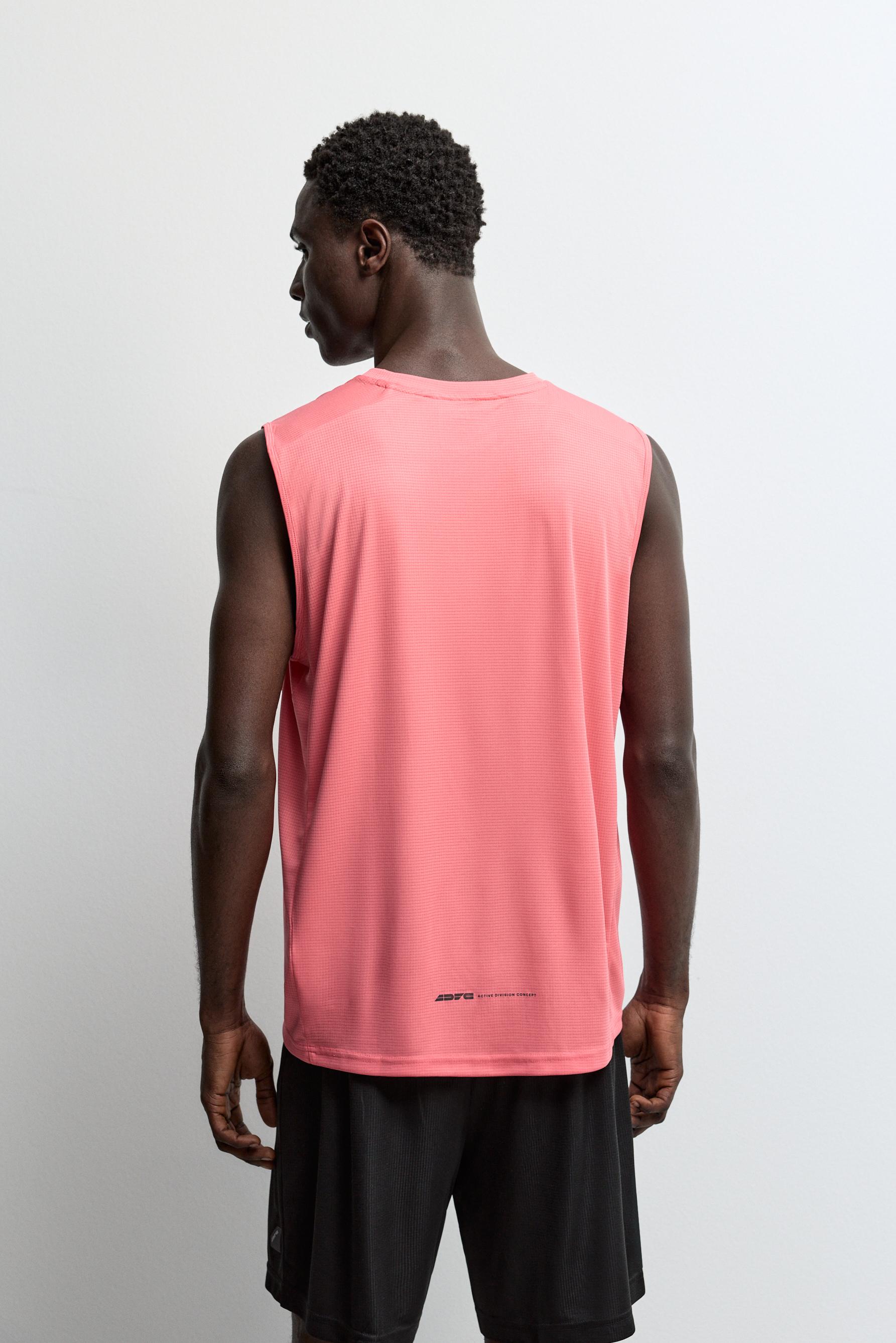 Sleeveless sports T-shirt — BUBBLEGUM PINK