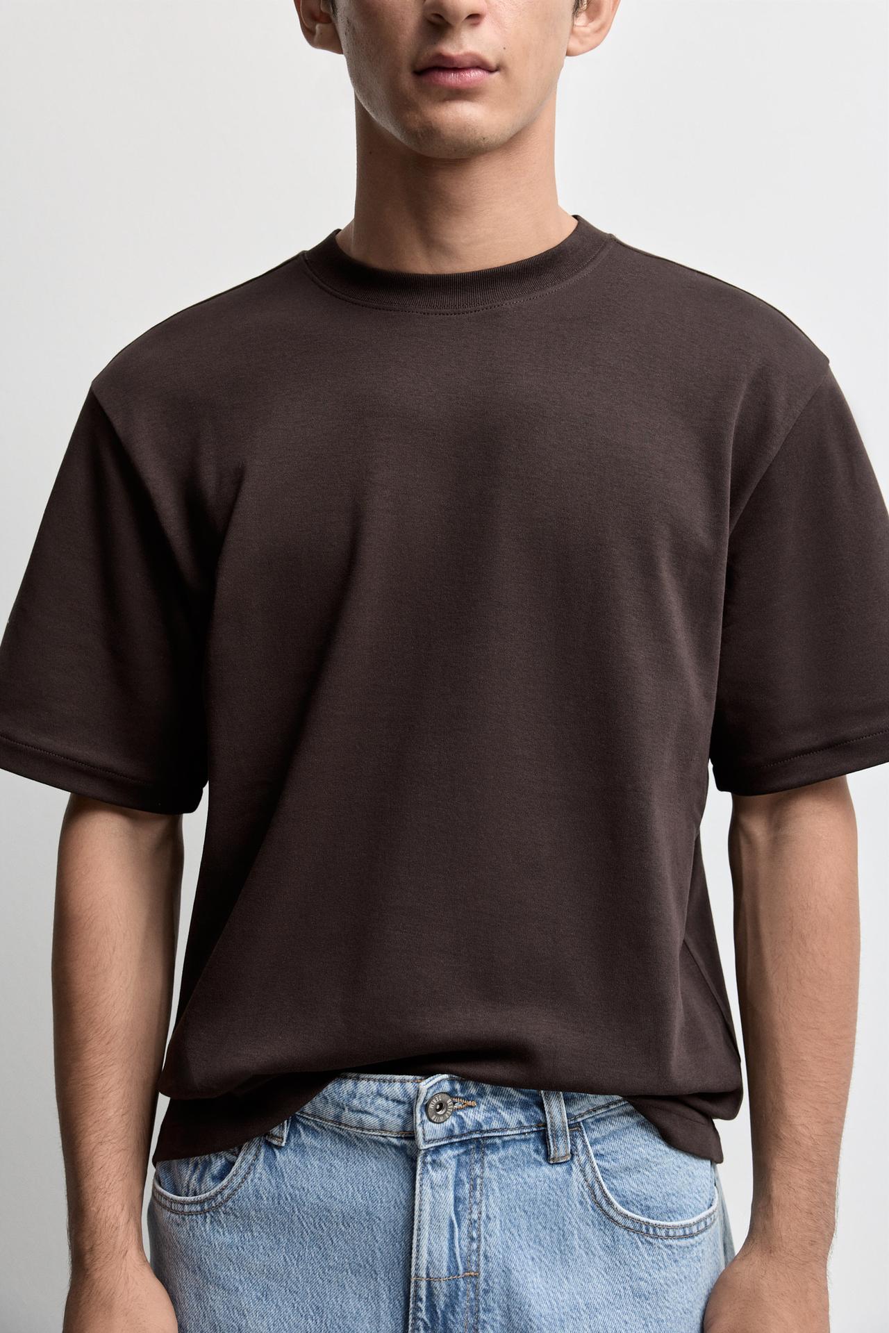 Interlock mock neck T-shirt — DARK BROWN