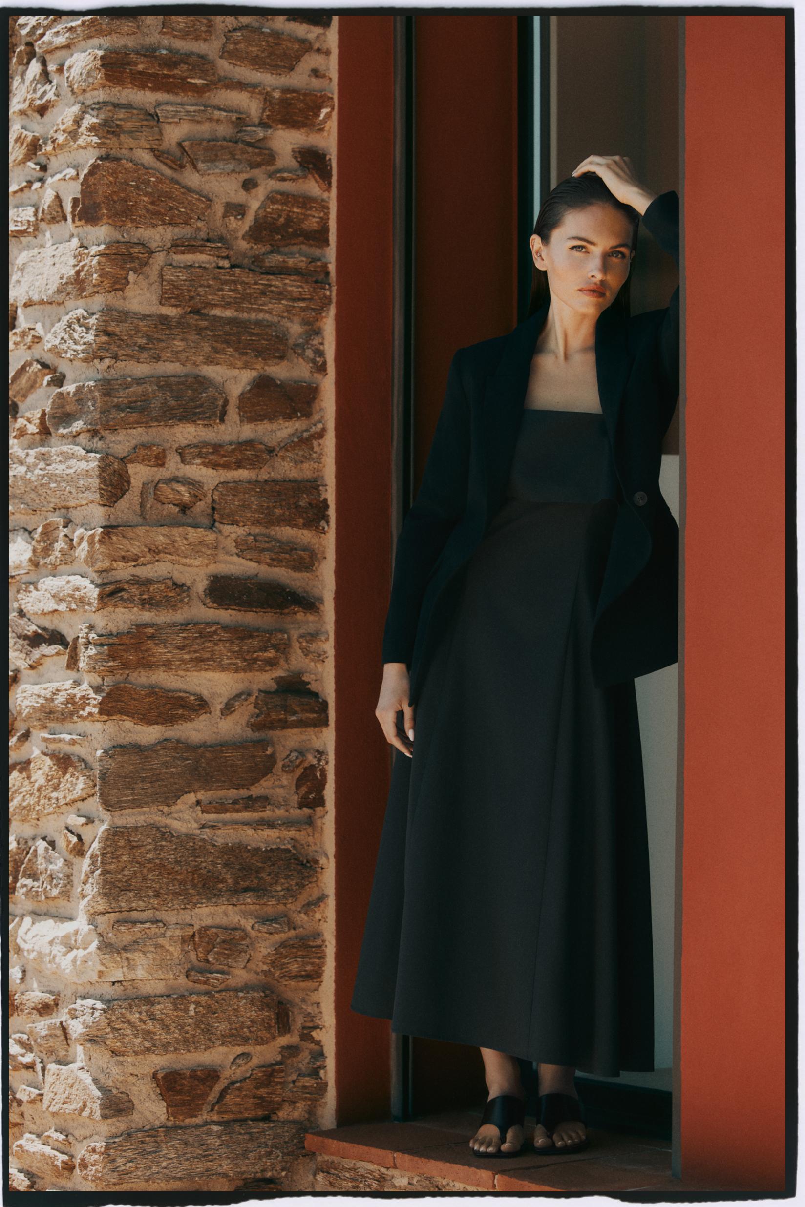 Flowy midi dress — NAVY