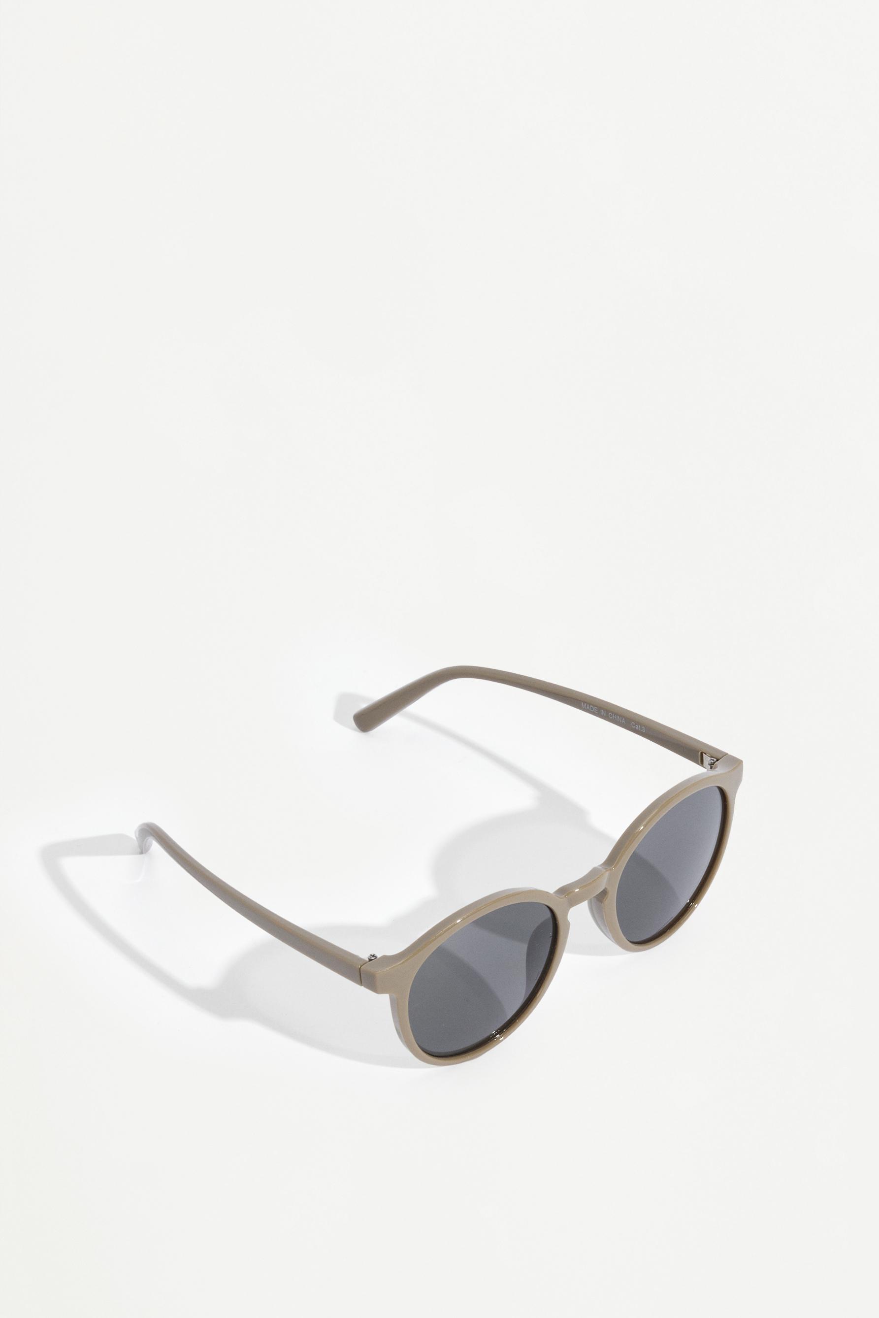 Basic sunglasses — BROWN
