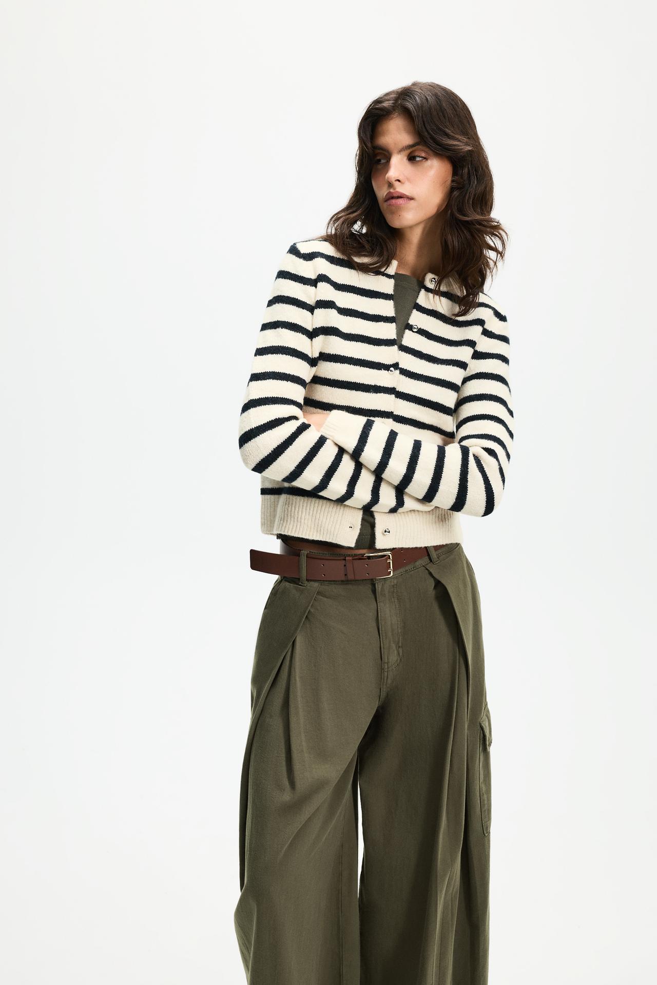 Round neck knit jacket — ECRU/NAVY
