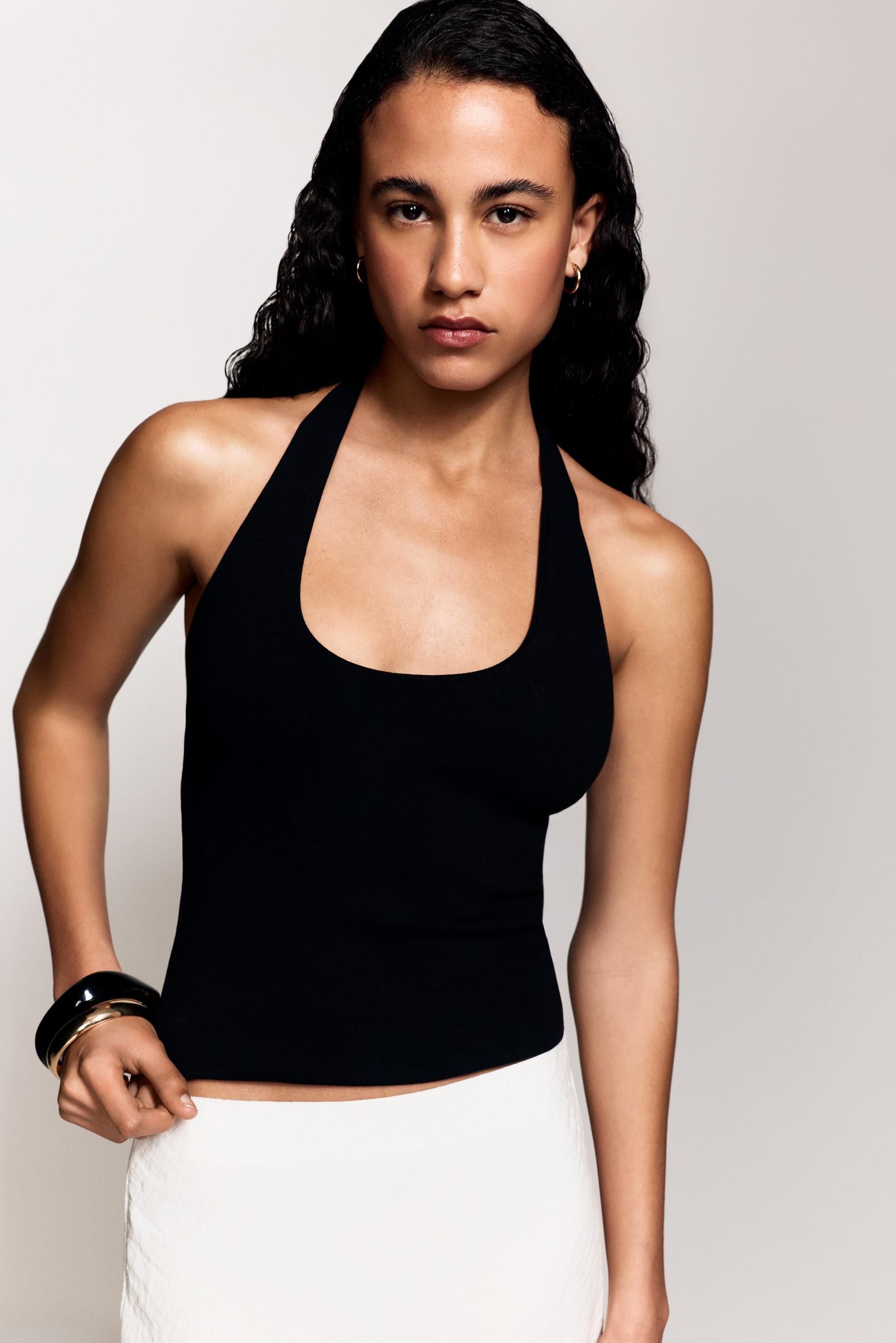 Basic ribbed halter top — BLACK