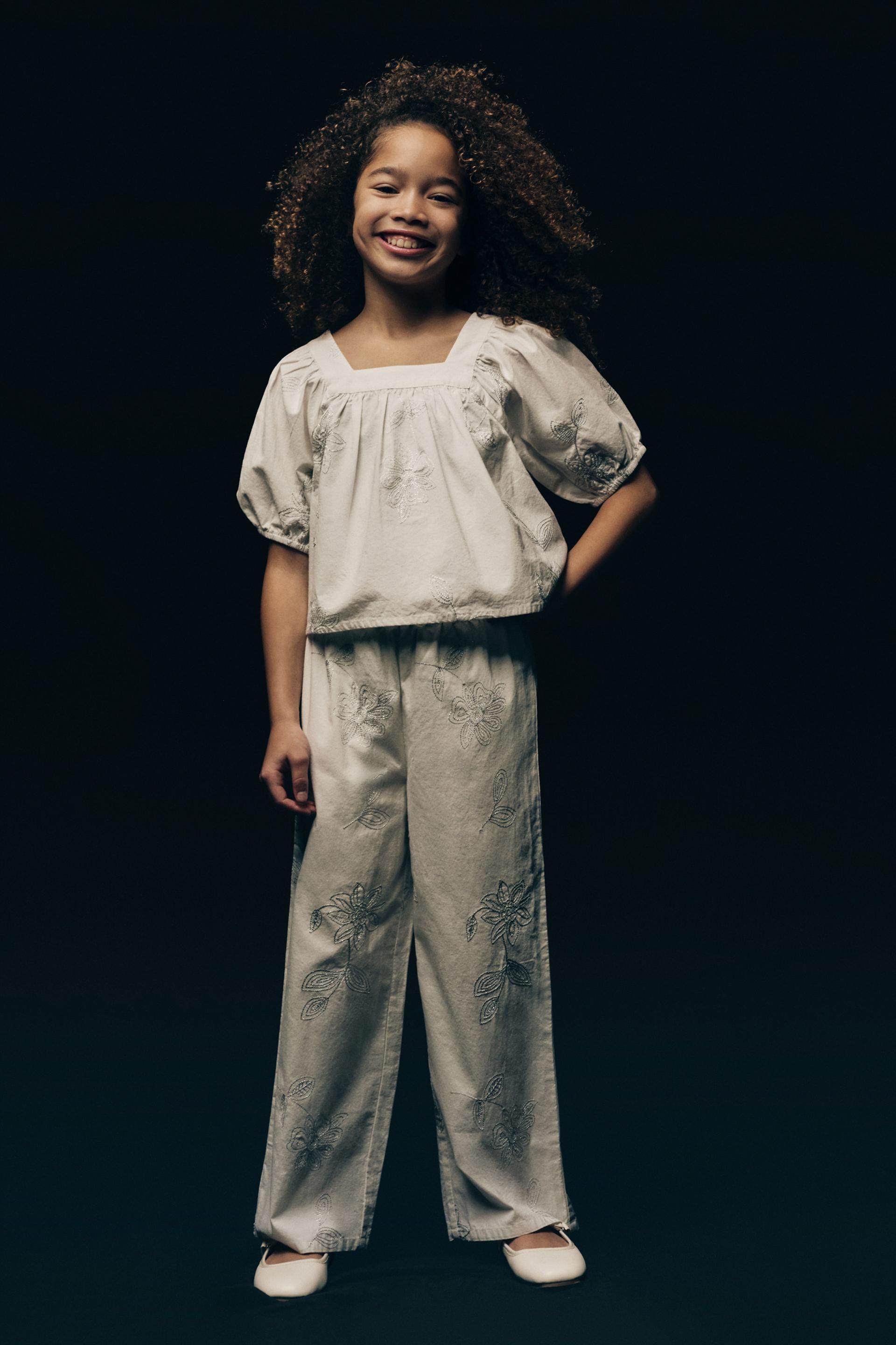 Blusa bordados brillantes