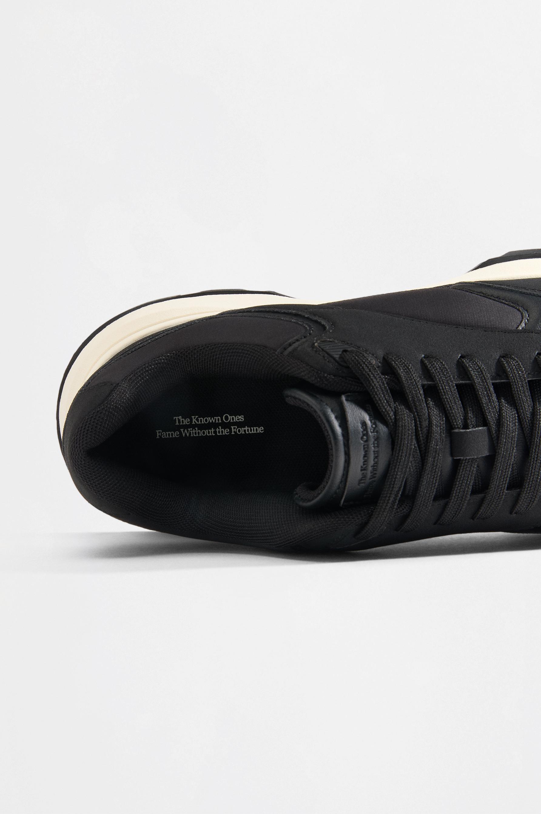 Dress sneakers — BLACK