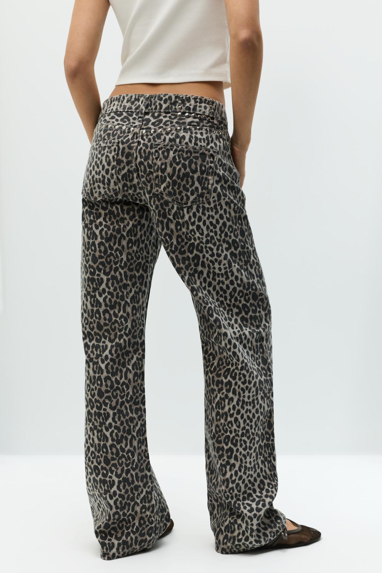 Studded animal print baggy jeans — LEOPARD PRINT
