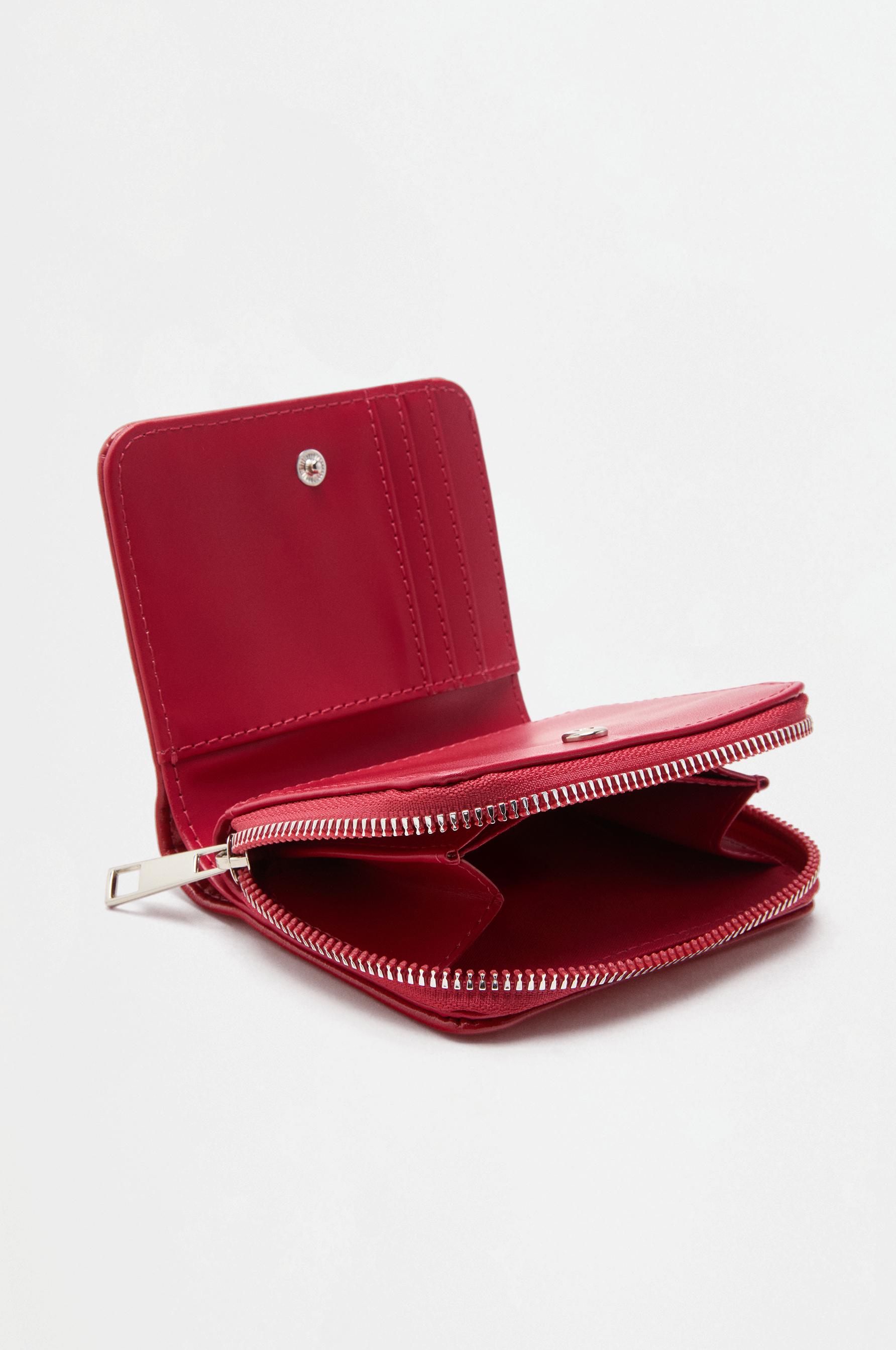 Wallet — RED