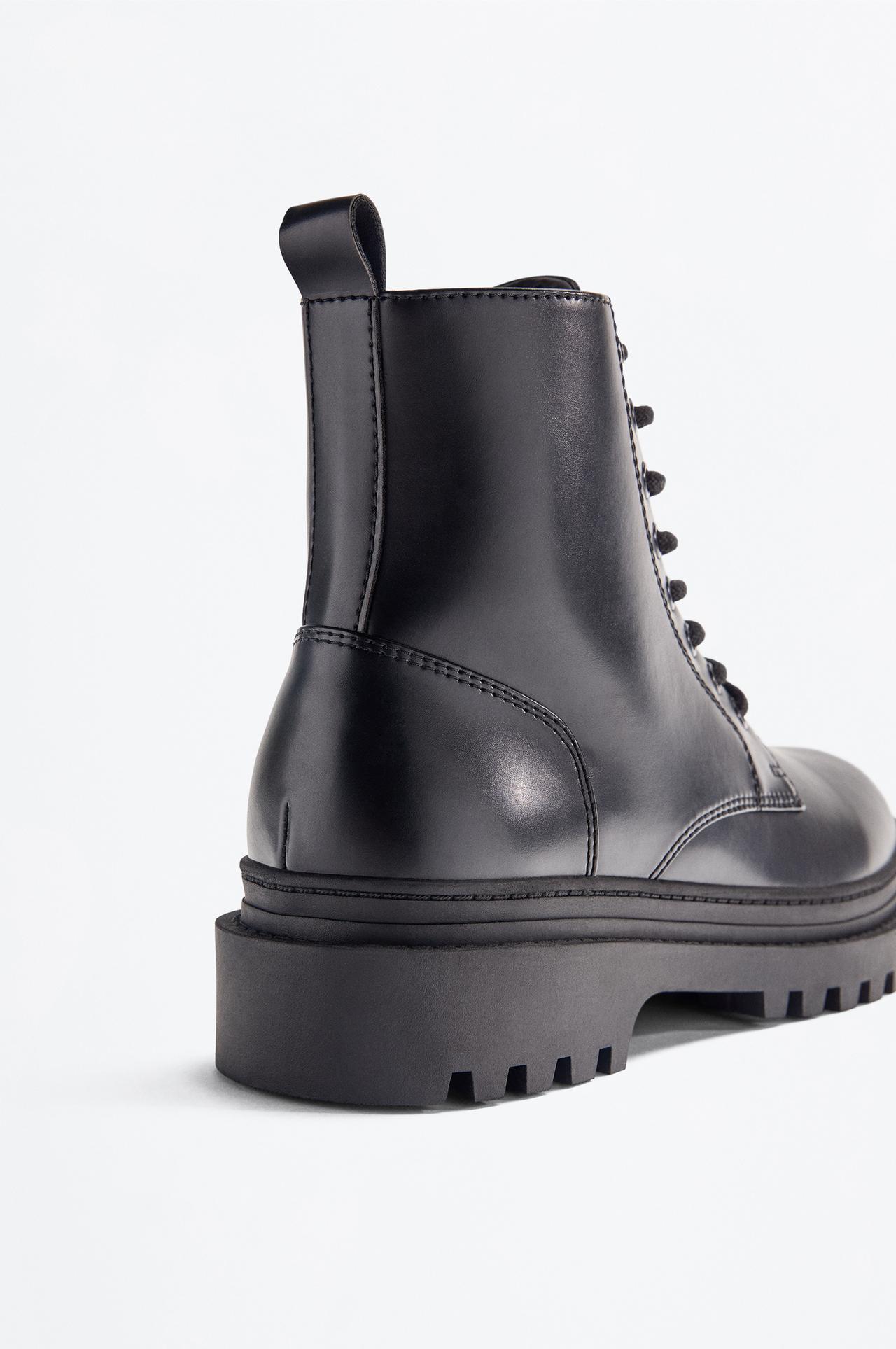 Lace-up boot — BLACK