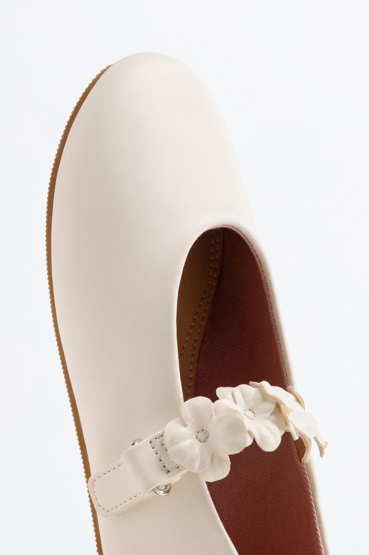 Flower detail Mary Jane ballet flats — WHITE