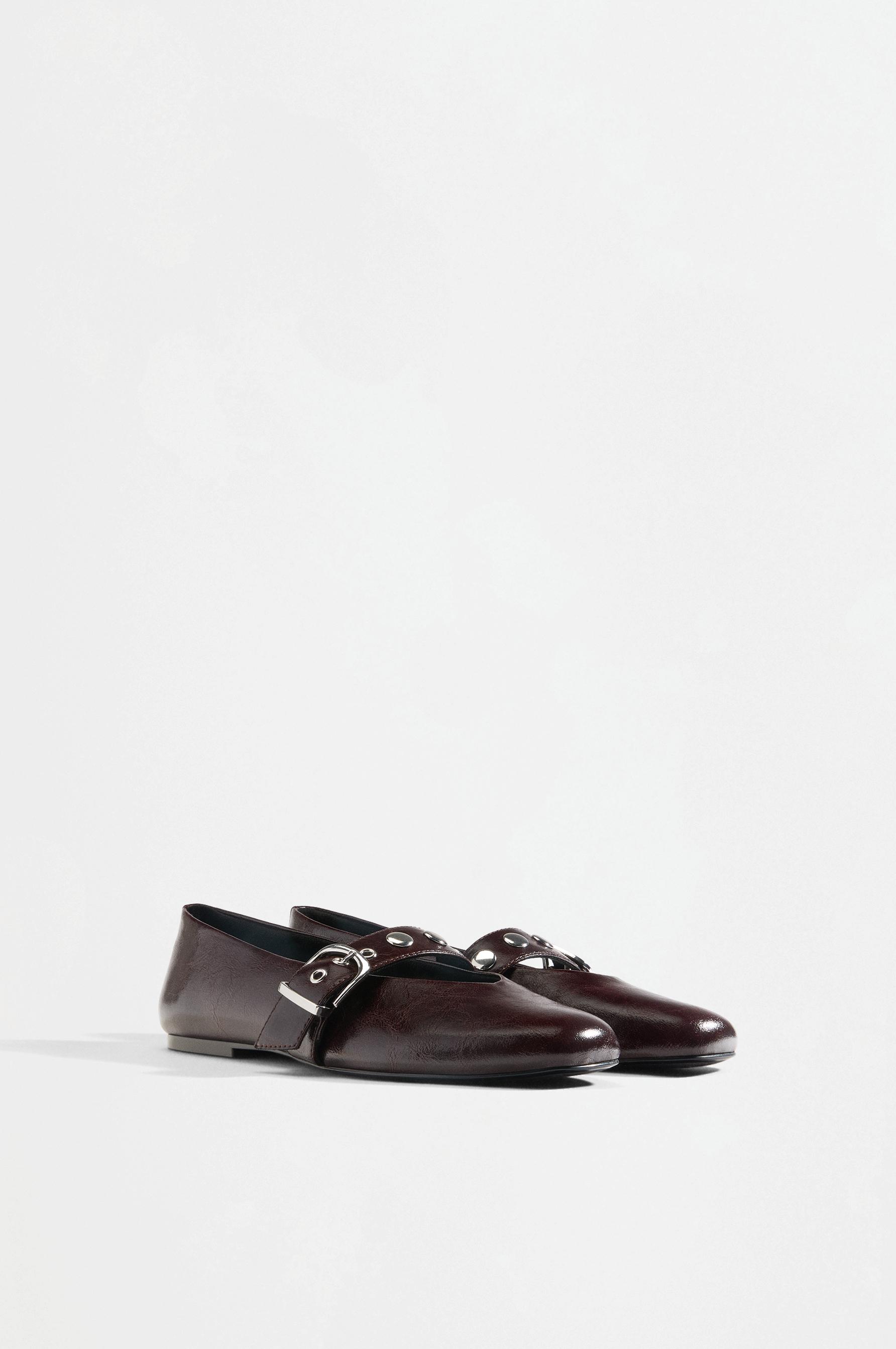 Studded ballet flats — BROWN