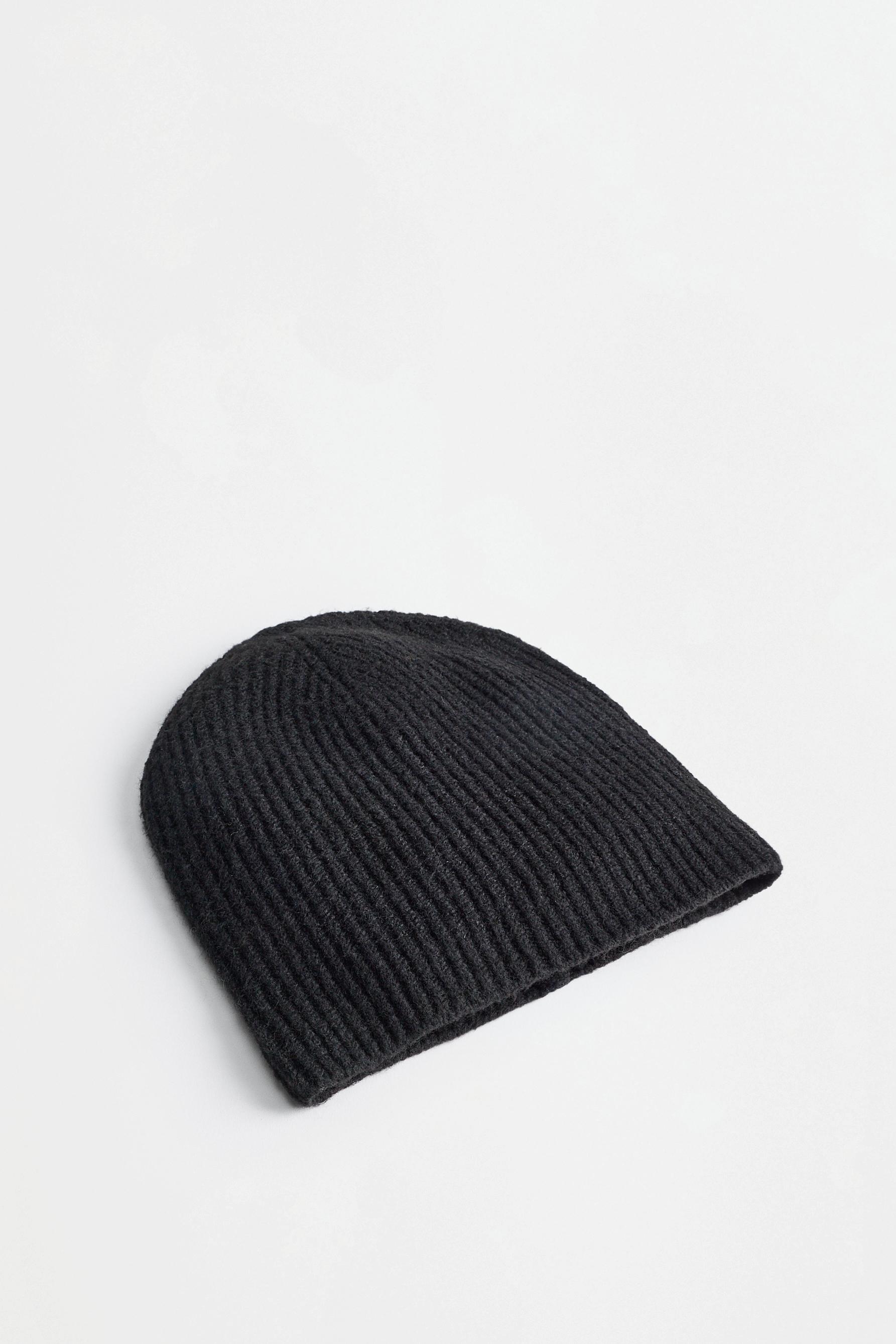 Basic knit beanie — GOLD BLACK