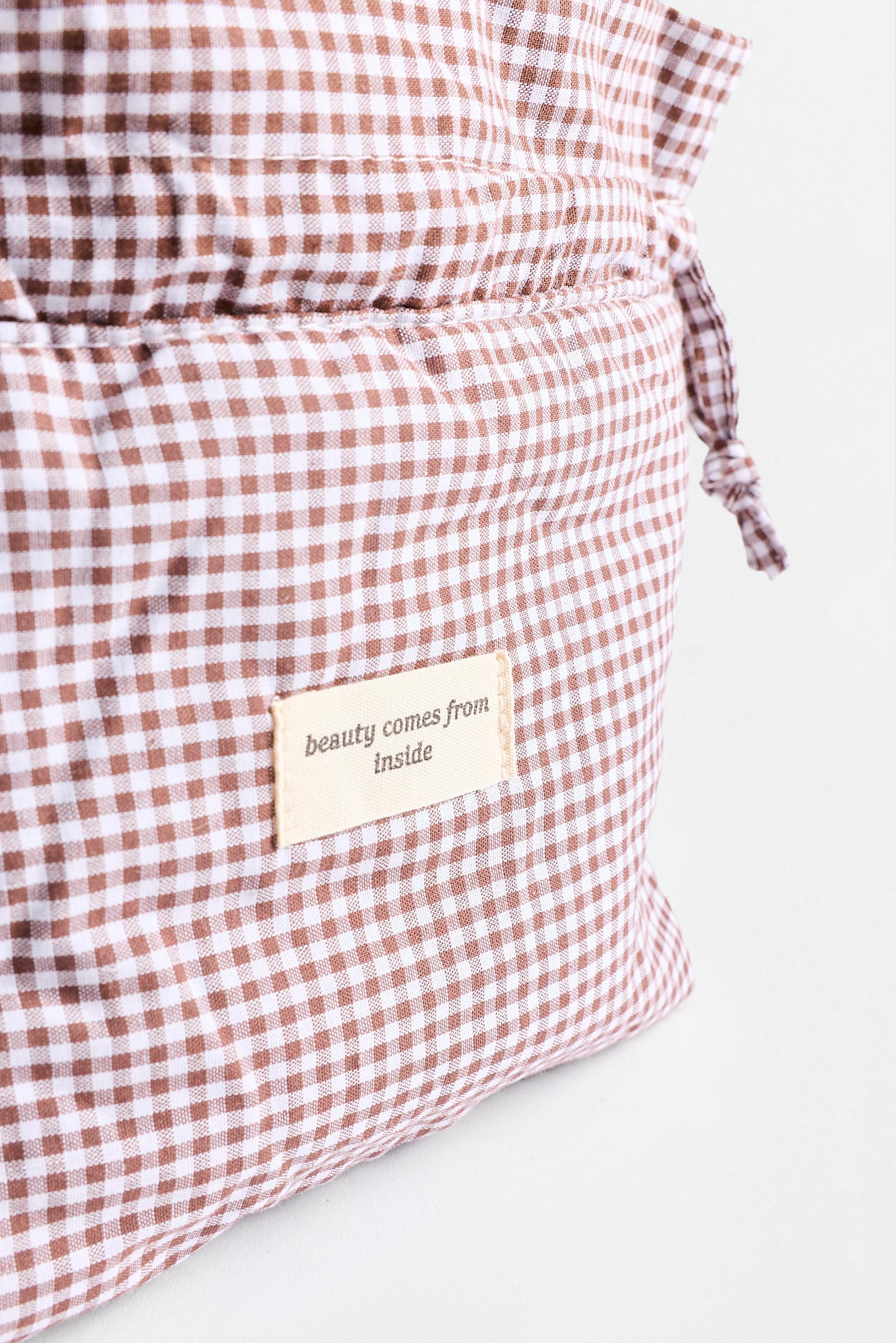 Small gingham check toiletry bag — BROWN