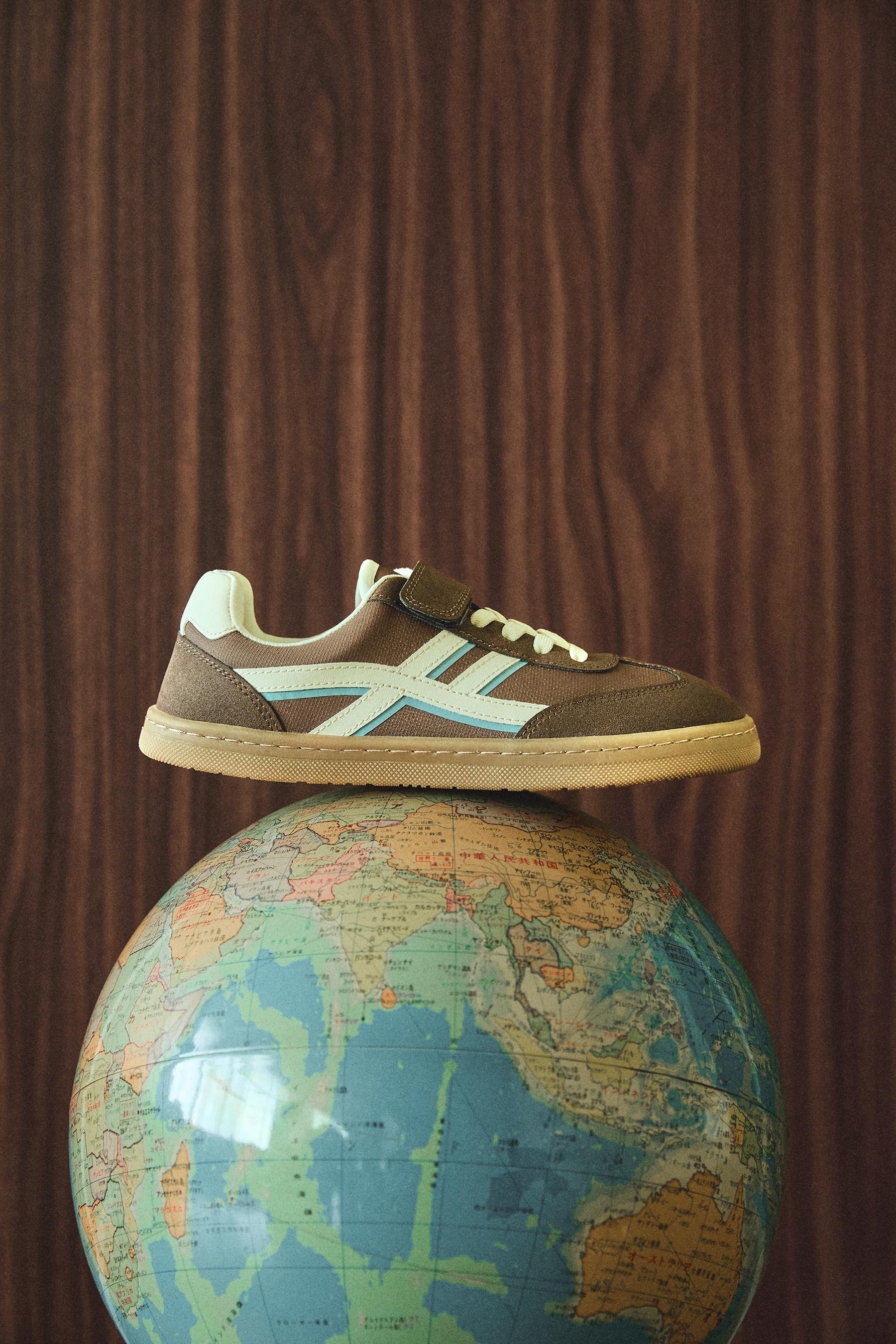 Barefoot mixed-material sneakers — BROWN