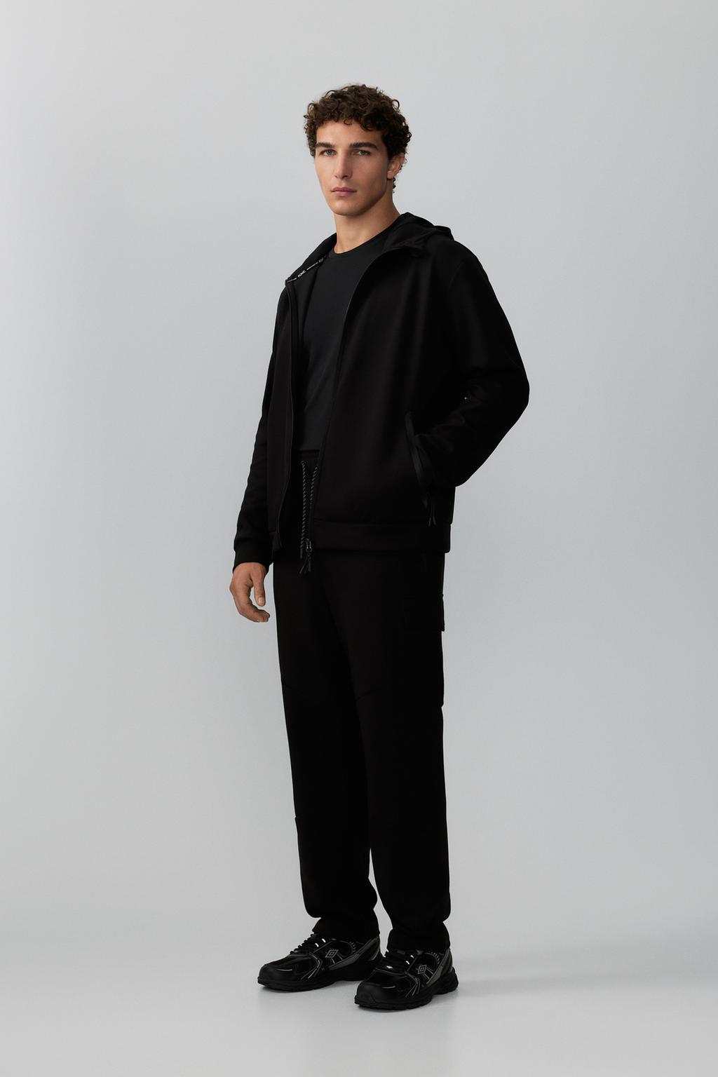 Interlock cargo trousers