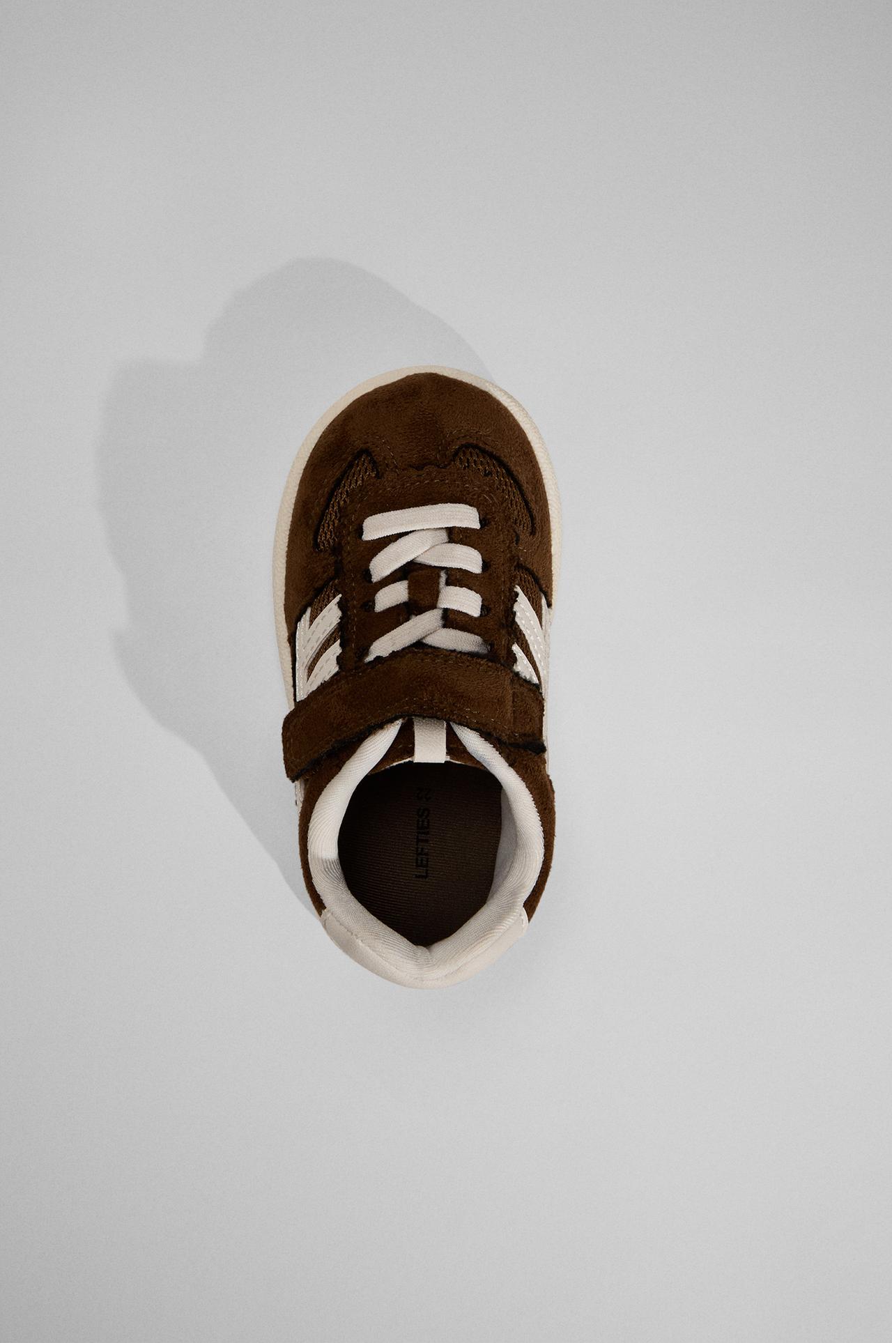 Barefoot-style mixed-material sneakers — 1-066