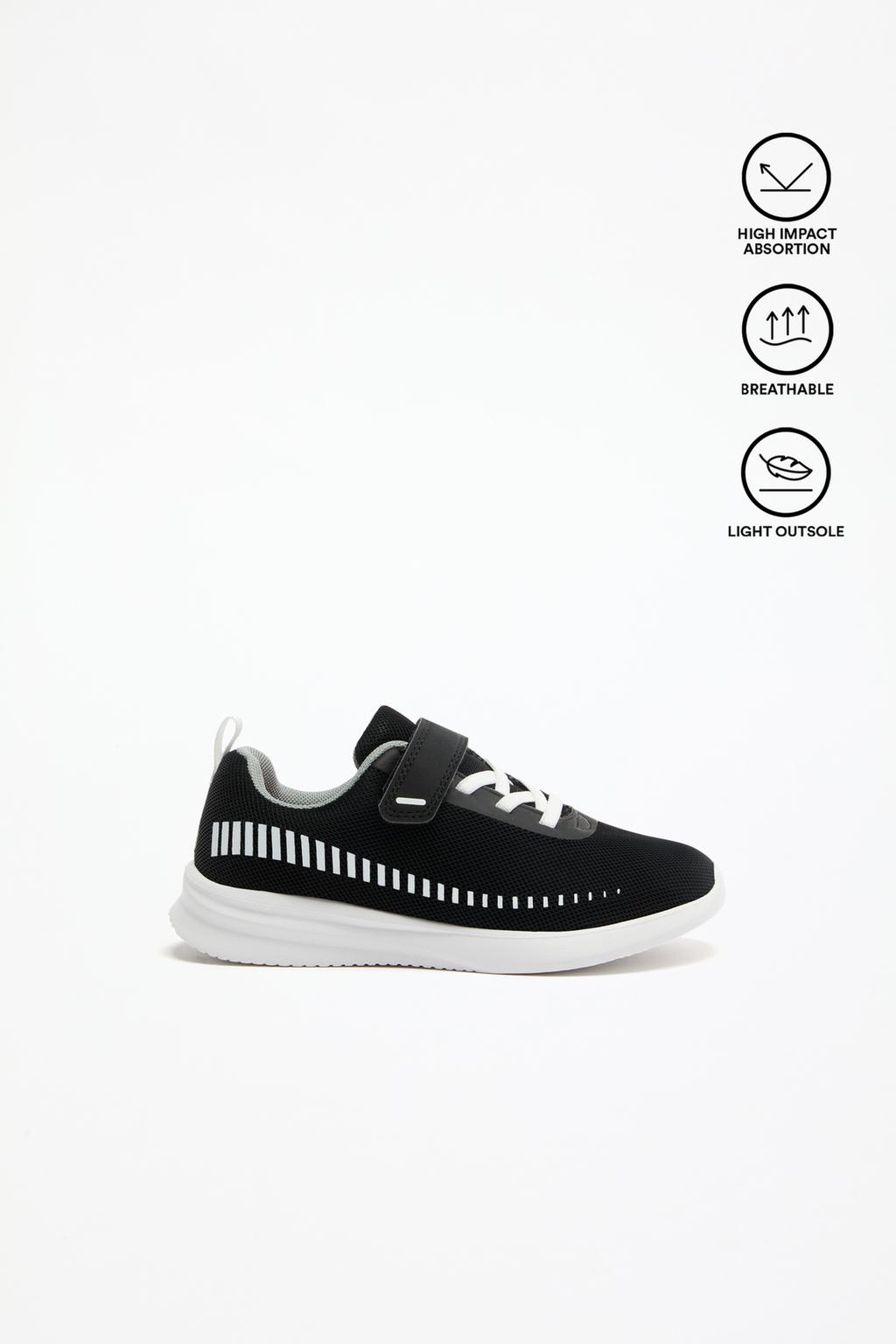 Minimalist sneakers