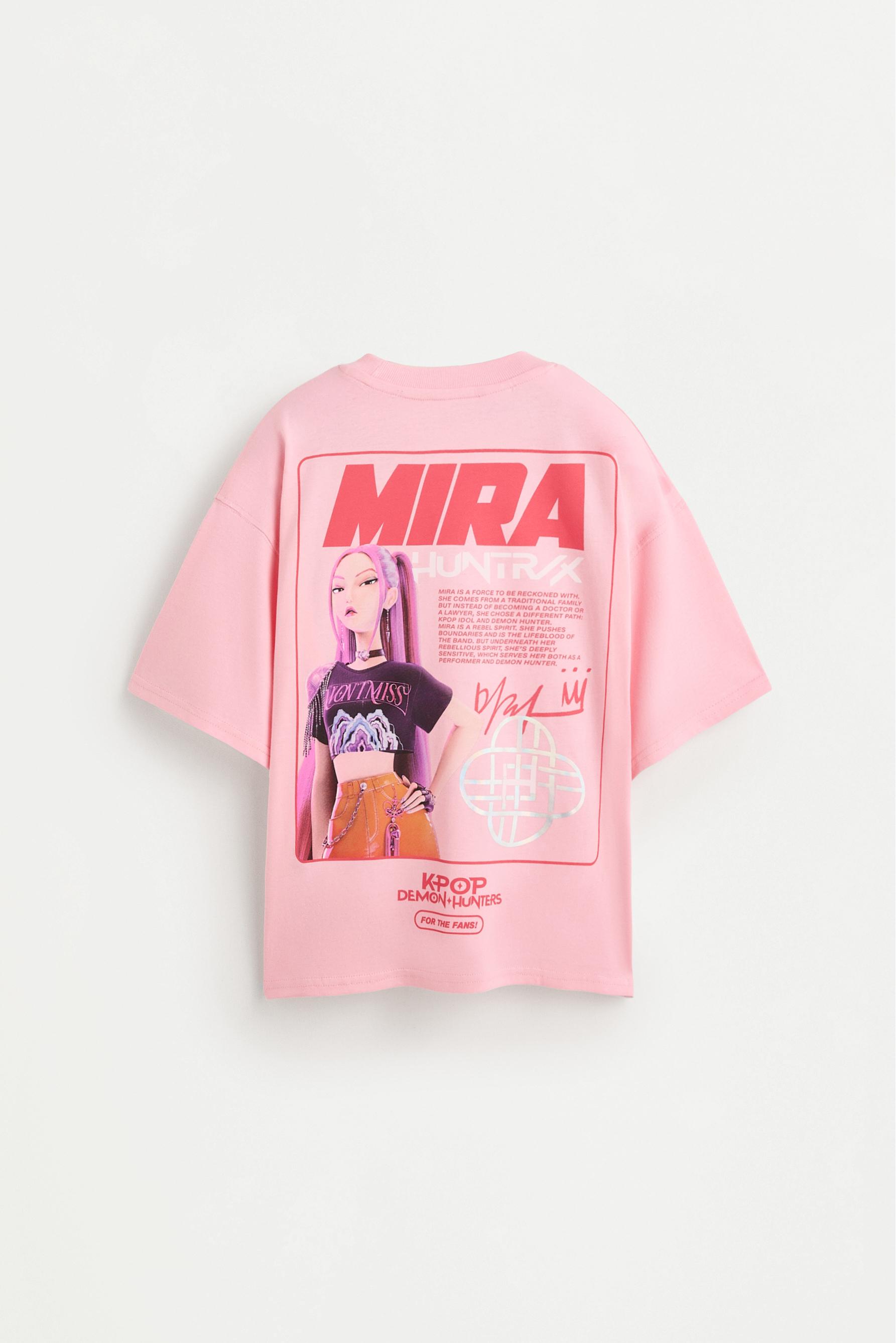 Mira Huntrix K-Pop Demon Hunters ™/© Netflix T-shirt — PINK