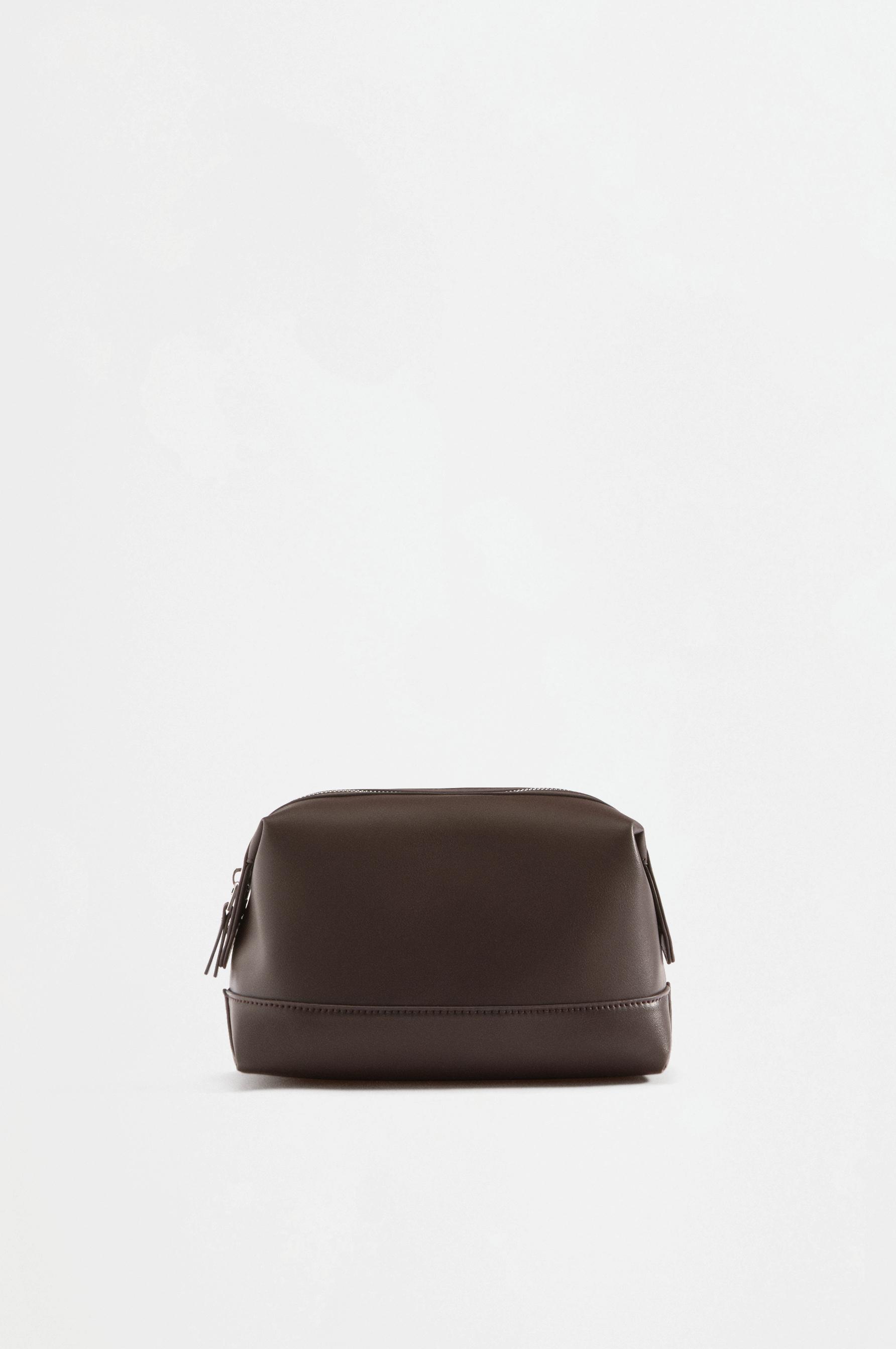 Smart Toiletry Bag — BROWN