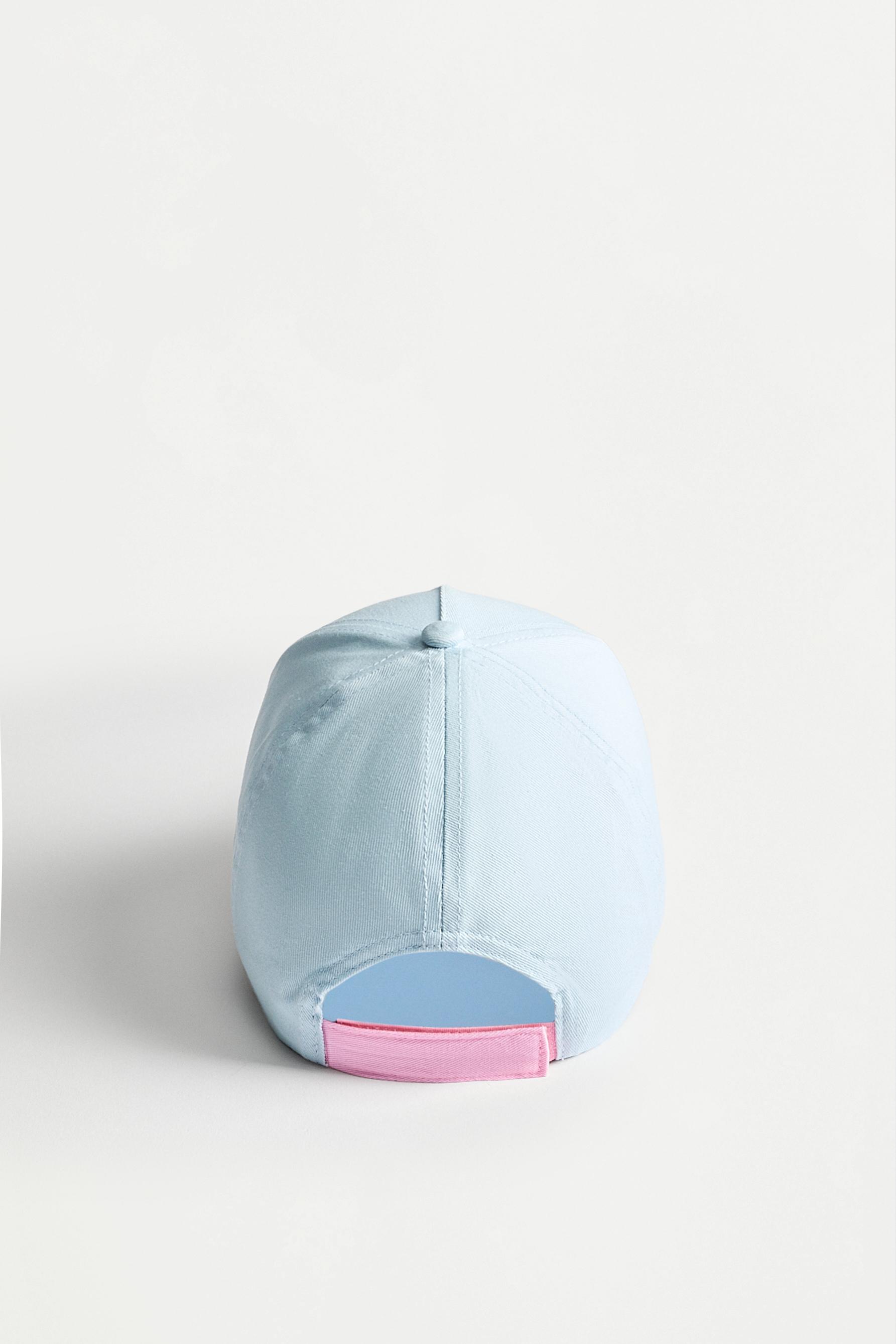 Stitch ©Disney Holiday Vibes Cap — FADED SKY BLUE