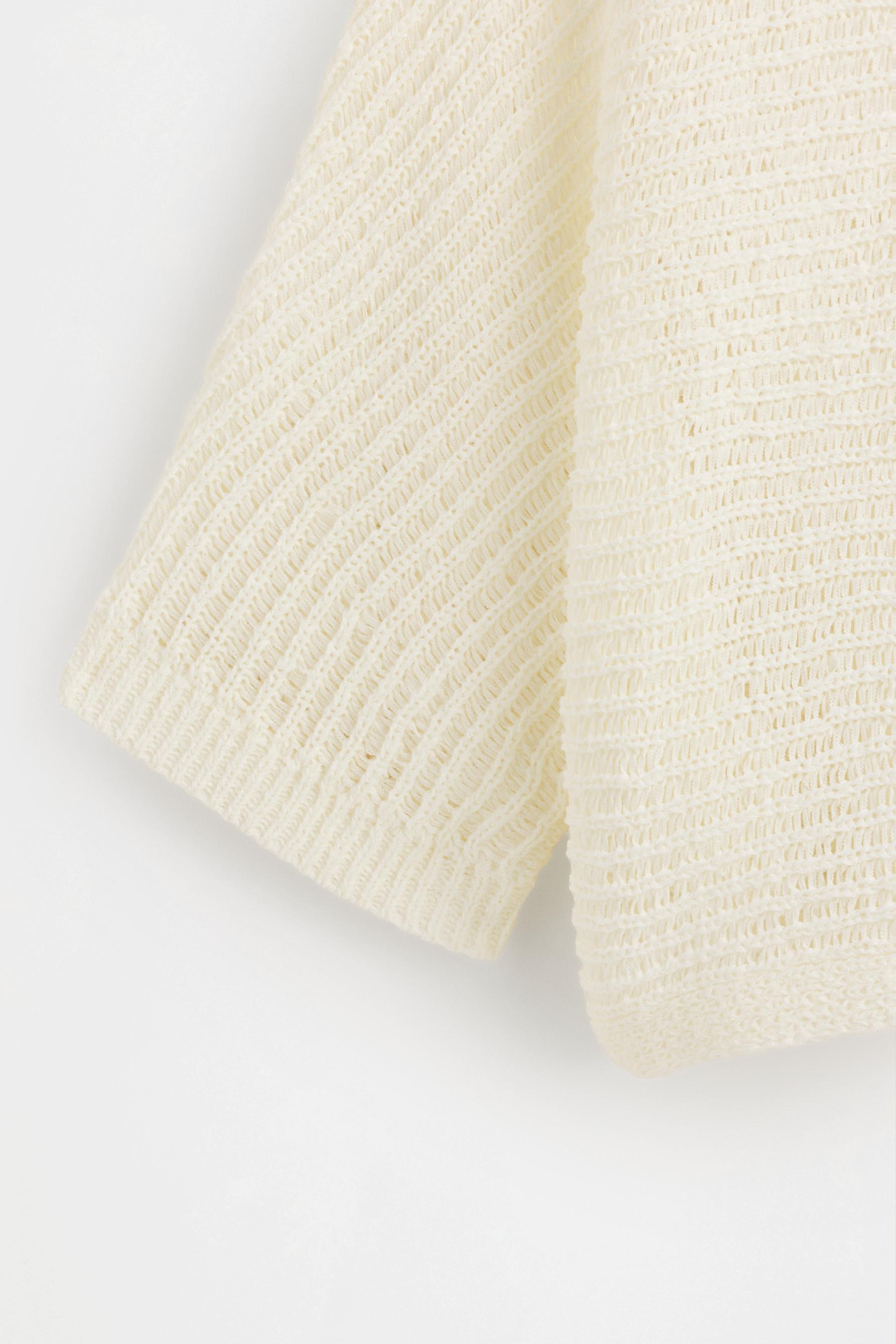 Oversize knit sweater — HIELO