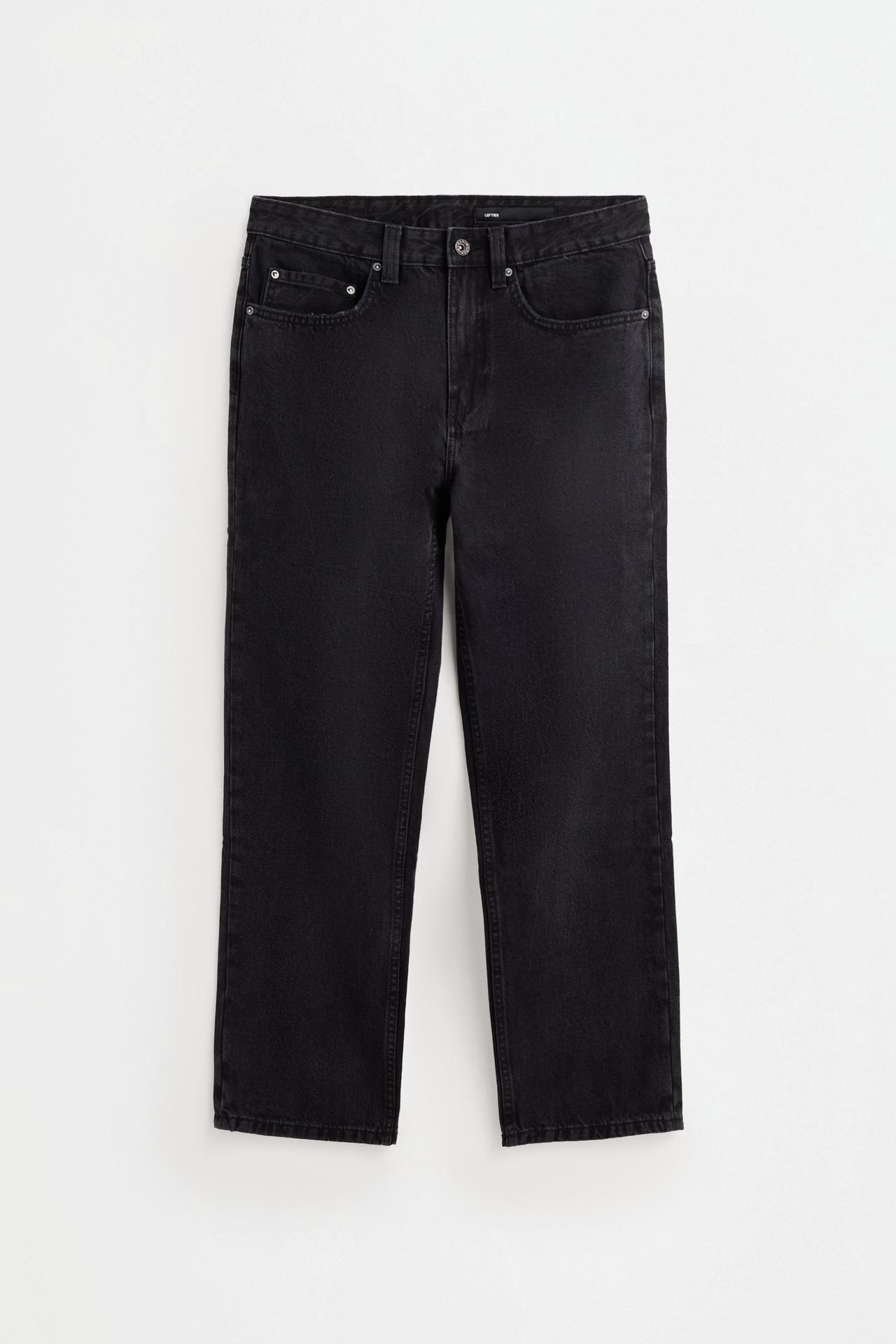 Straight jeans — BLACK