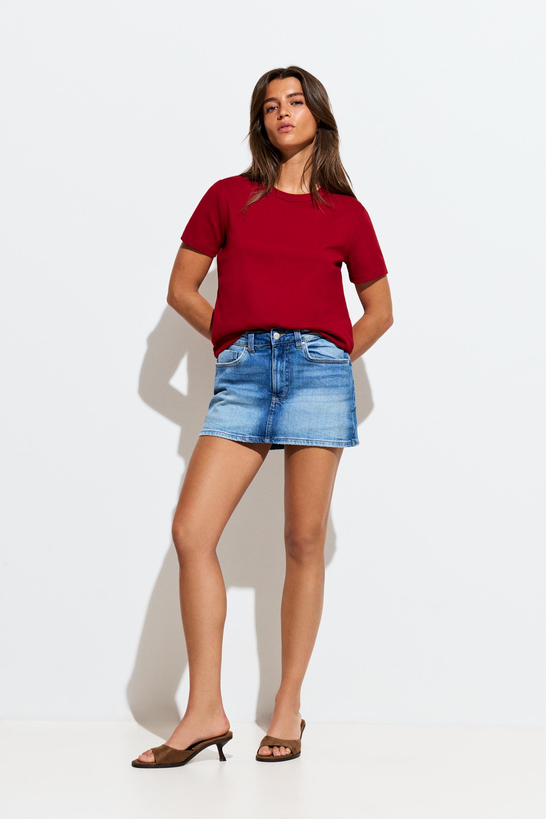 Basic short sleeve T-shirt — BRIGHT RED