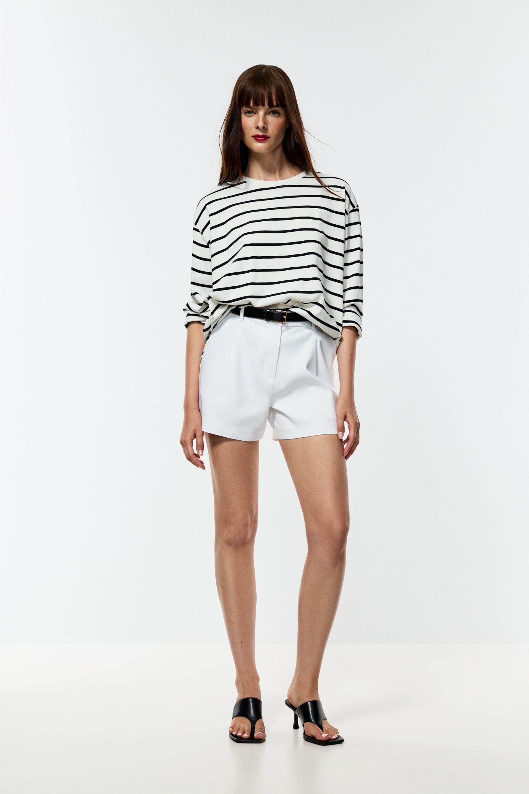 Darted shorts — WHITE