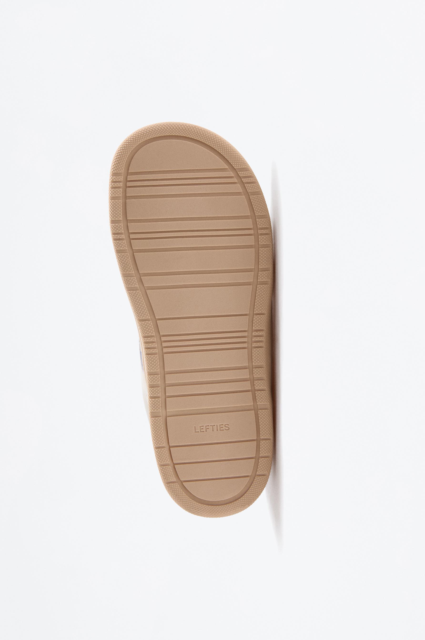 Casual sneakers — WHITE