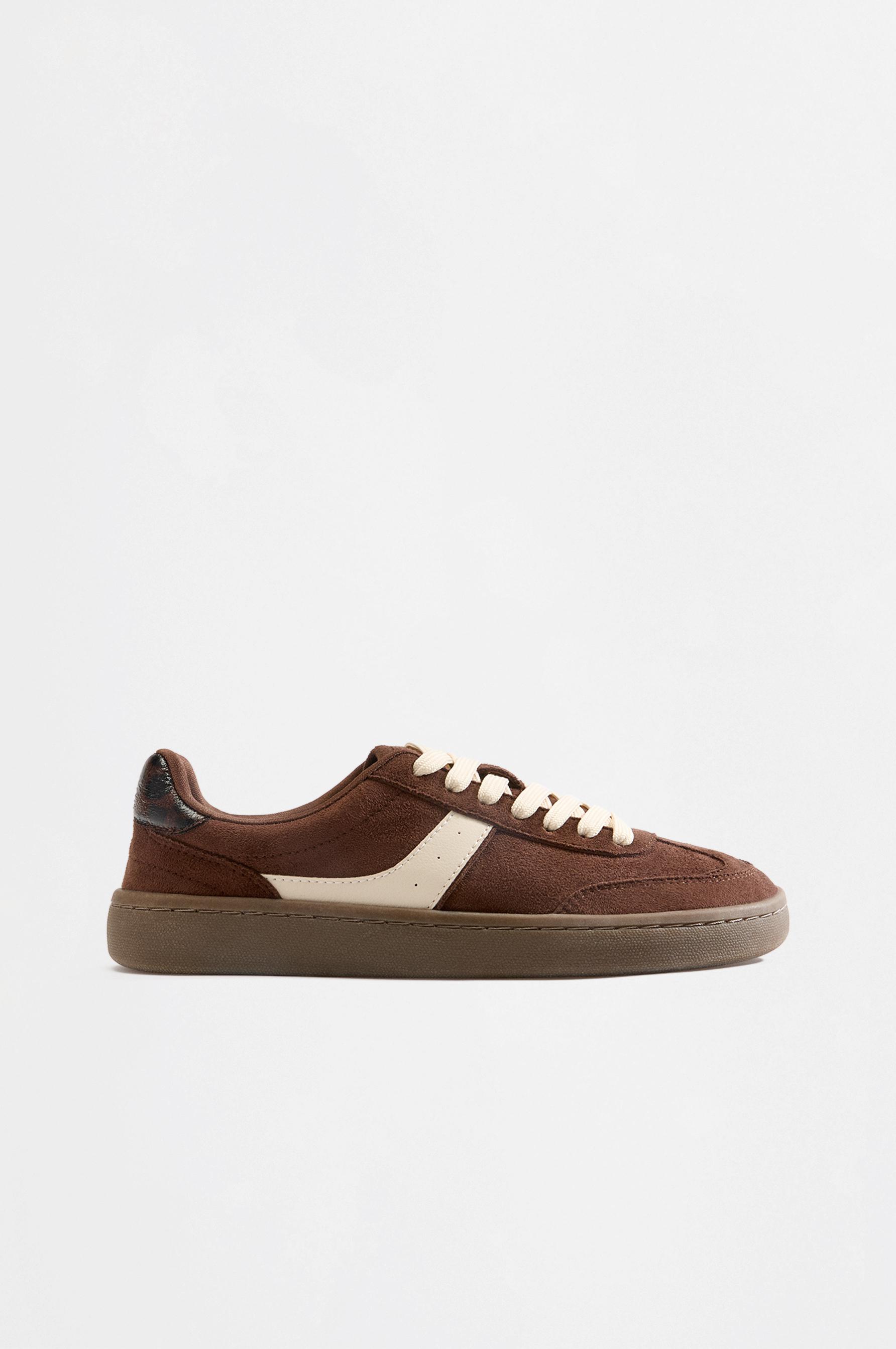 Barefoot sneakers — BROWN