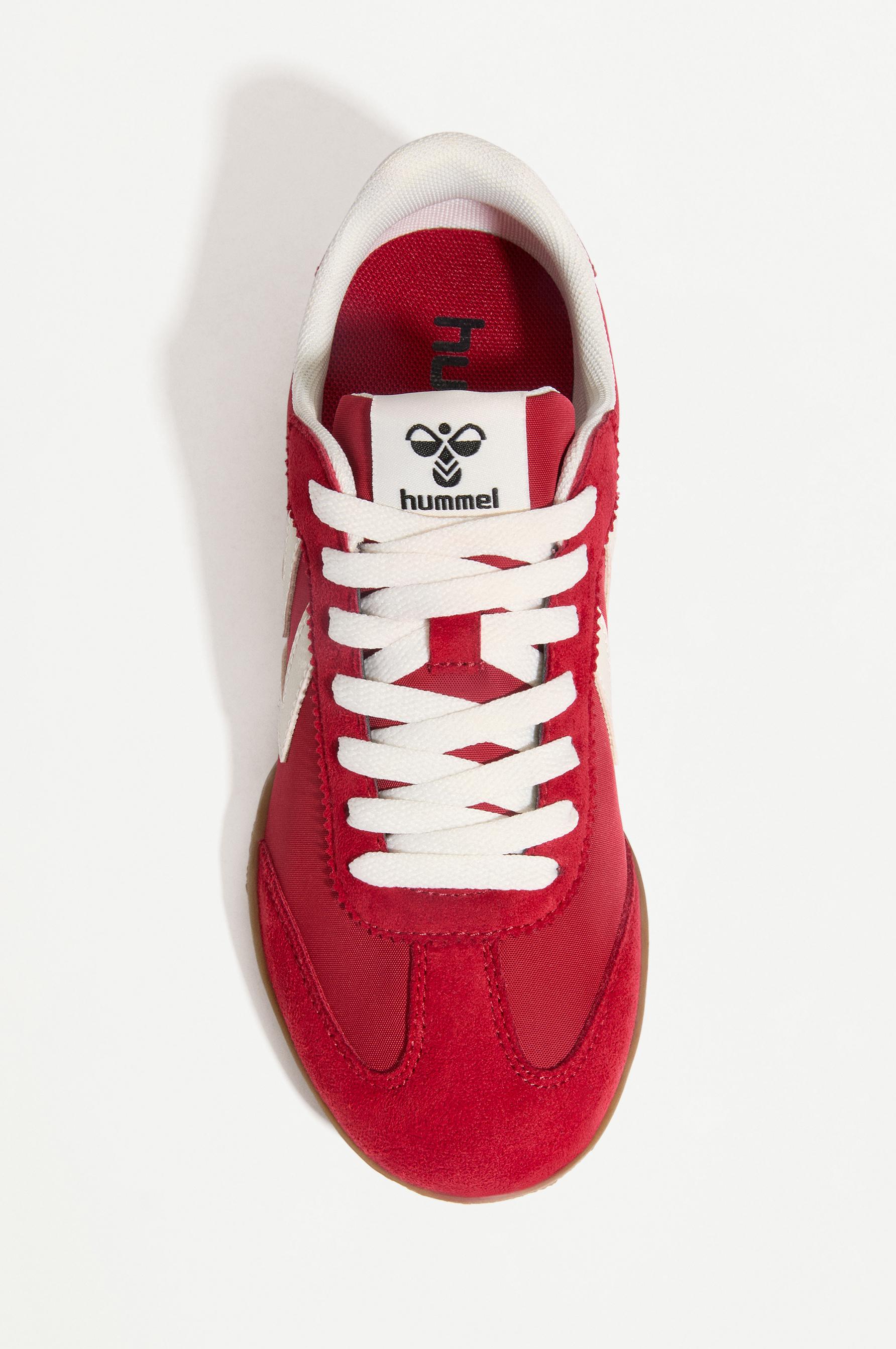 Hummel athletic shoe — RED