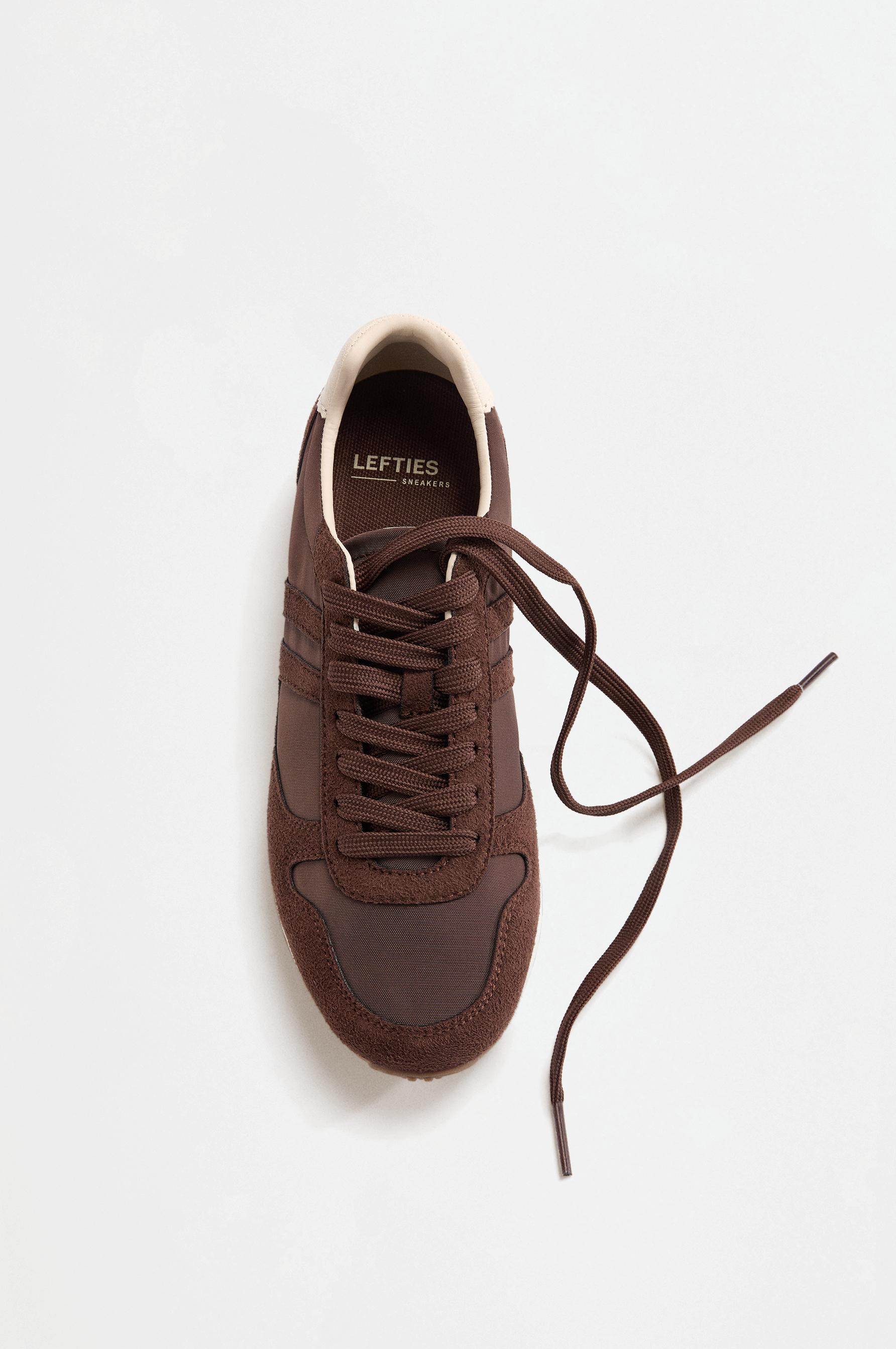 Minimalist sports shoe — BROWN