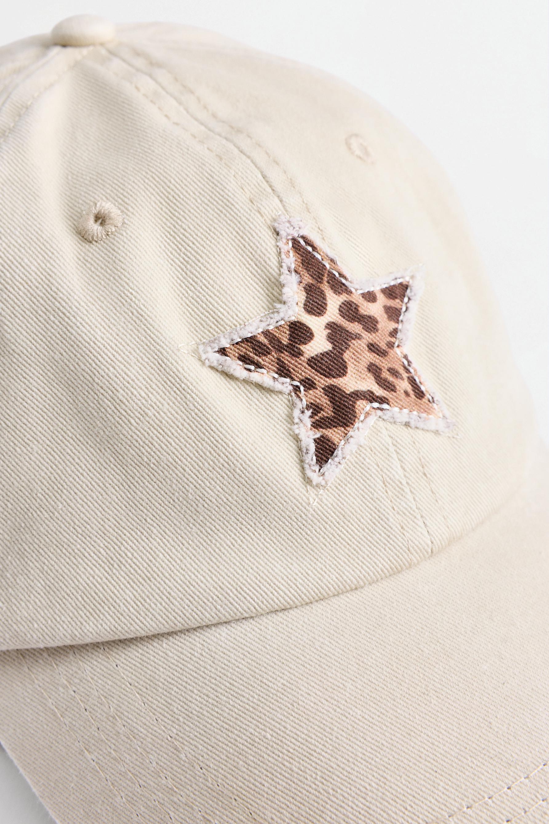 Star patch cap — ECRU/BEIGE